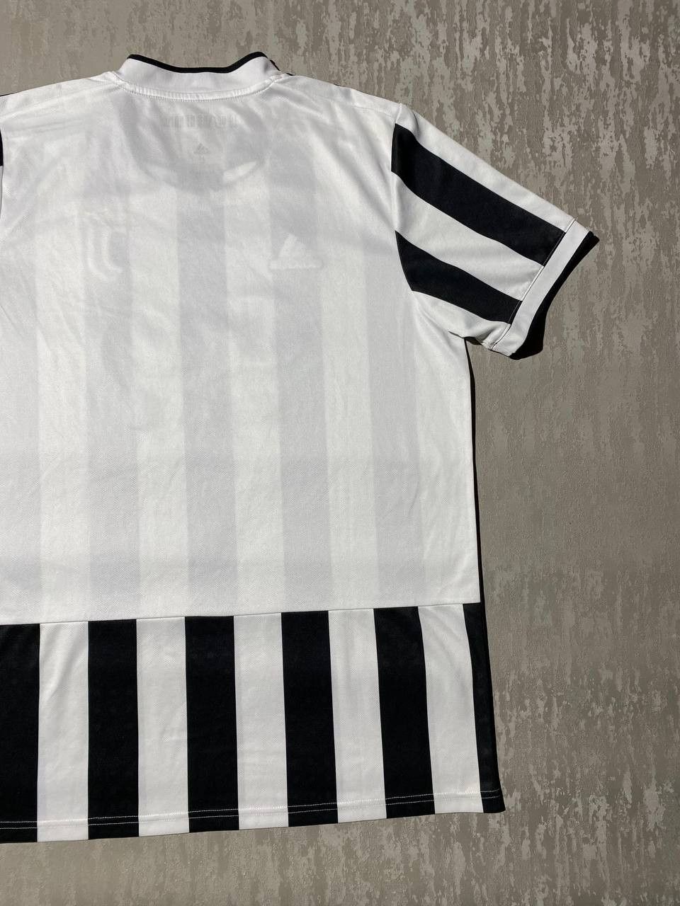 Adidas Adidas Juventus Jersey Home football shirt 2021/22 Size US L / EU 52-54 / 3 - 14 Thumbnail