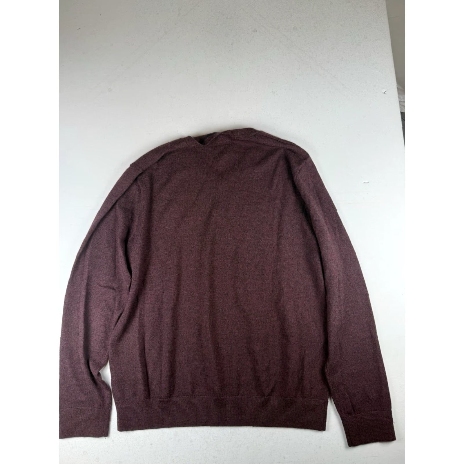Banana Republic Banana Republic Sweater V-Neck Pullover Wool Burgundy L Mens/Adult Large Merino Wool 100% Merino Wool Size US L / EU 52-54 / 3 - 7 Thumbnail