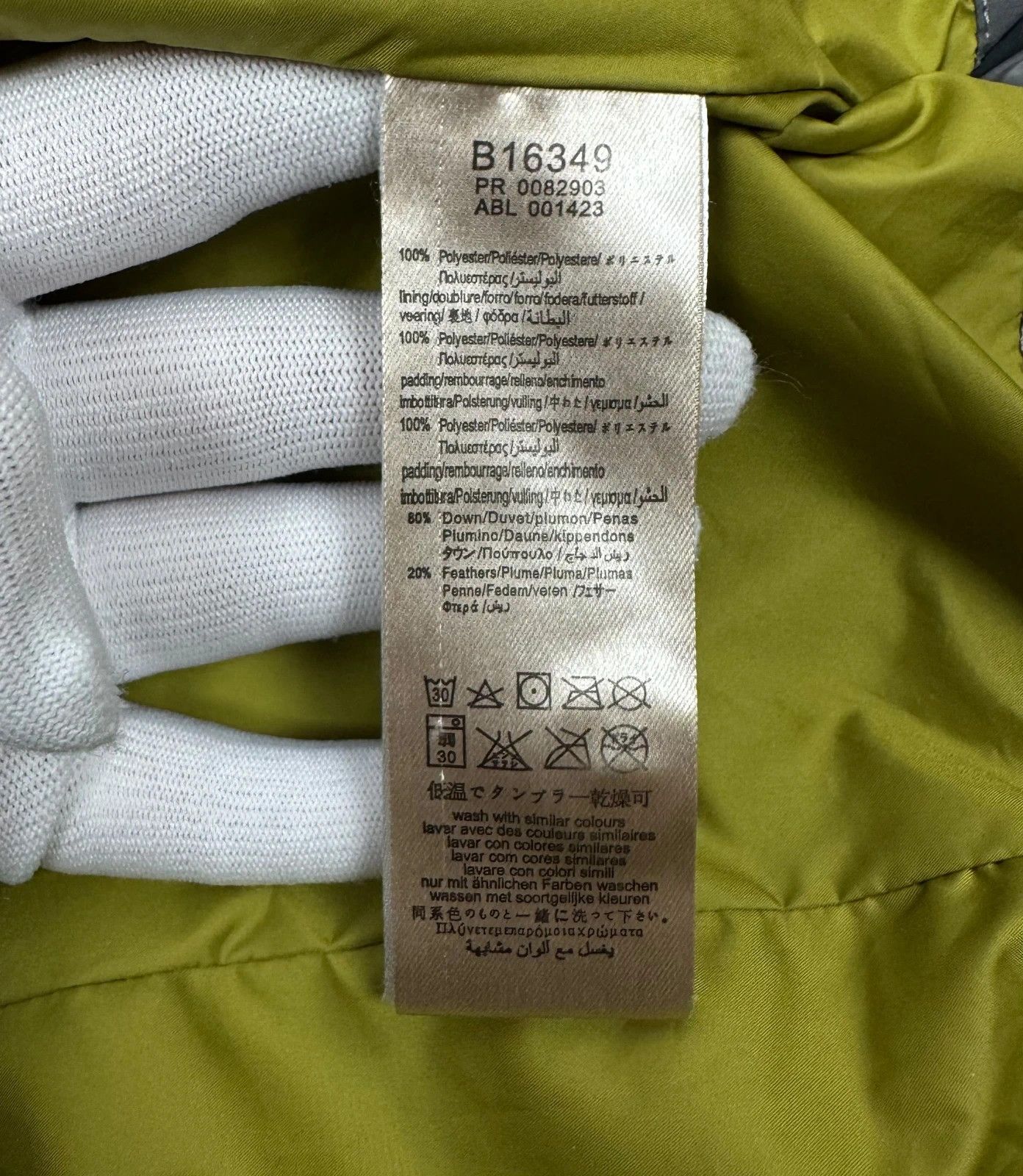 Burberry Burberry Down Puffer Jacket Checkered Hooded size 14Y S Size S / US 4 / IT 40 - 17 Thumbnail