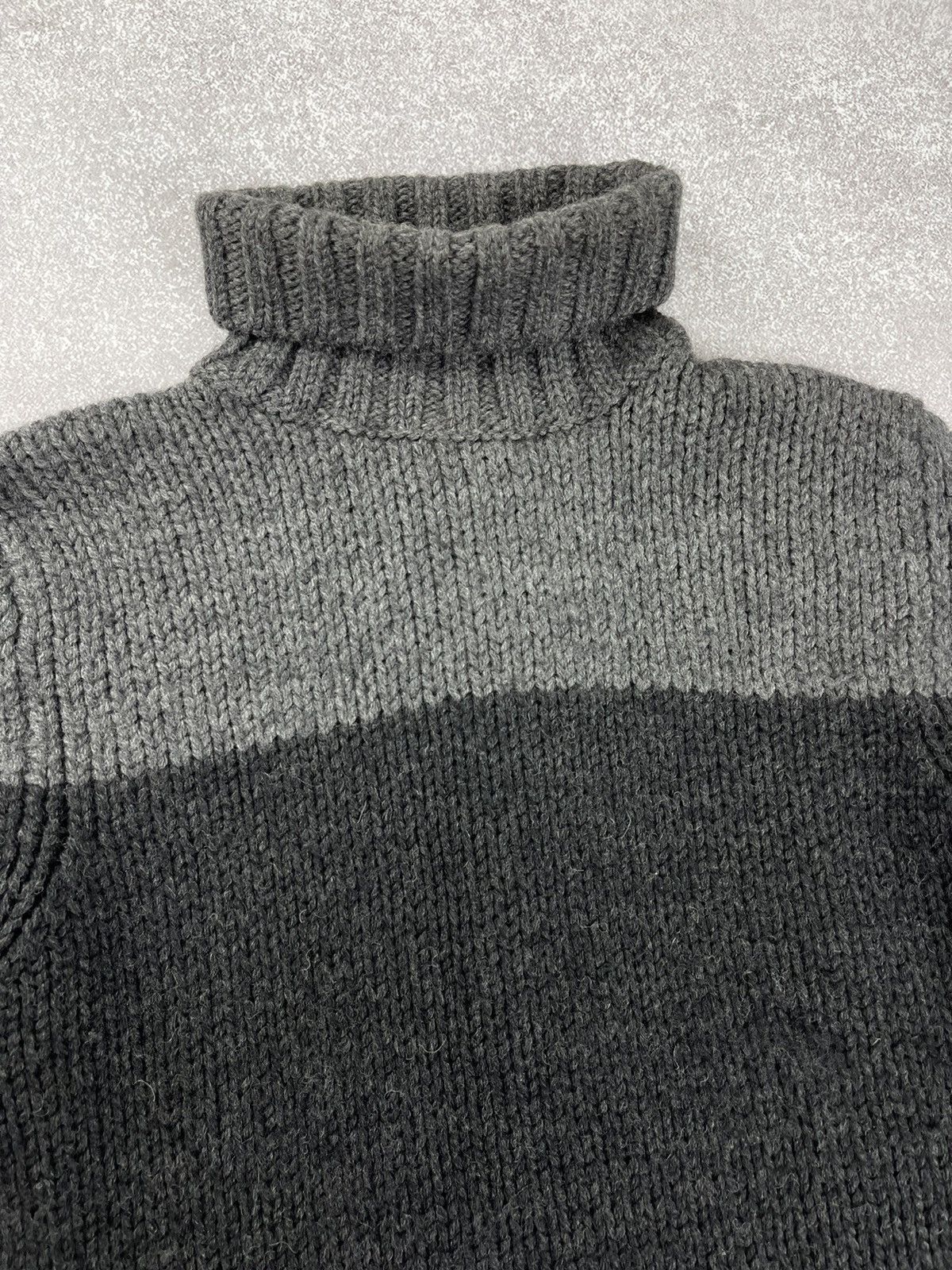 Dolce & Gabbana × Vintage Vintage Dolce & Gabbana Wool Knit Sweater Turtleneck Women’s Size L / US 10 / IT 46 - 5 Thumbnail