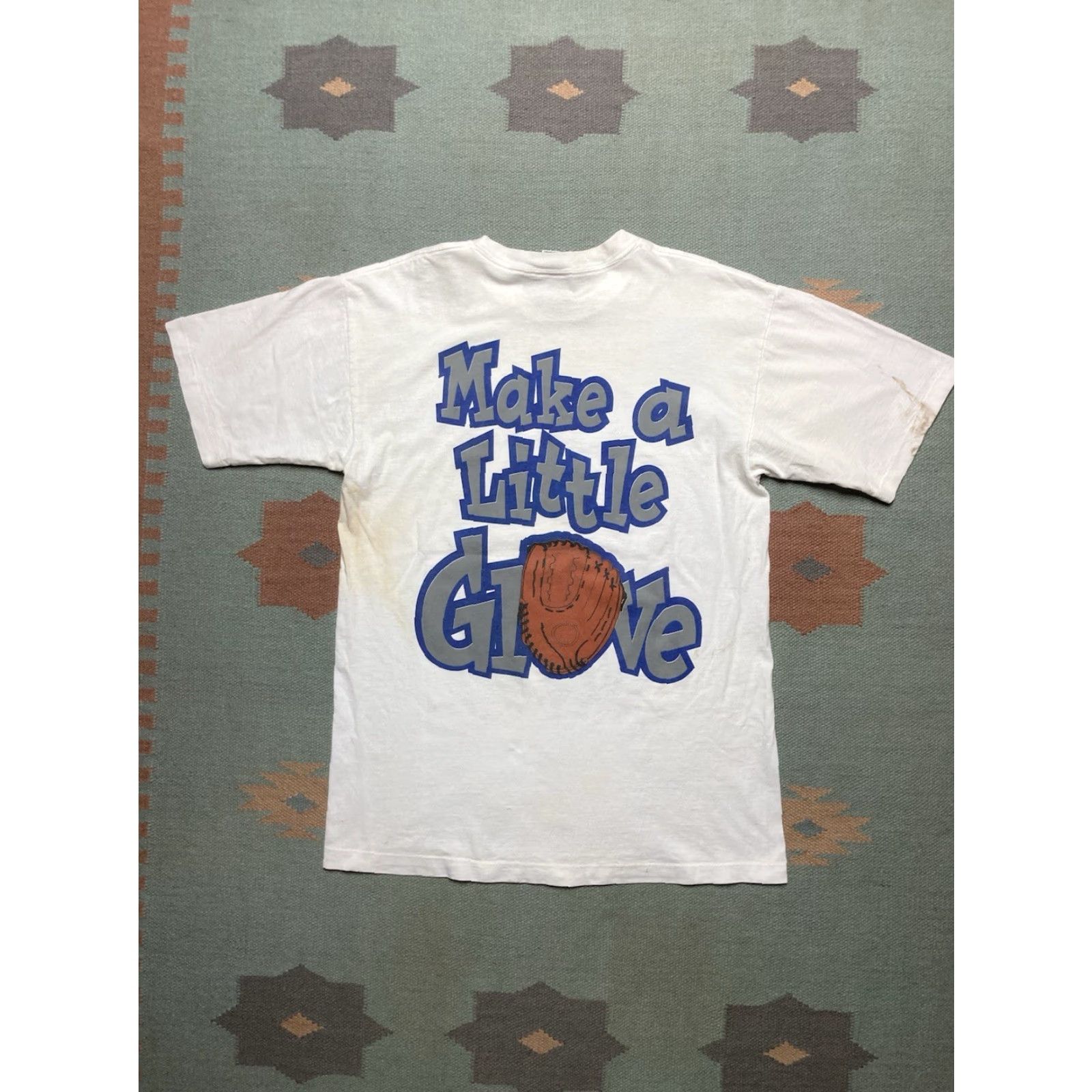 Vintage VINTAGE 90s Eastbay T-Shirt Men Adult Large White Baseball Distressed Glove Make a Little Size US L / EU 52-54 / 3 - 2 Thumbnail