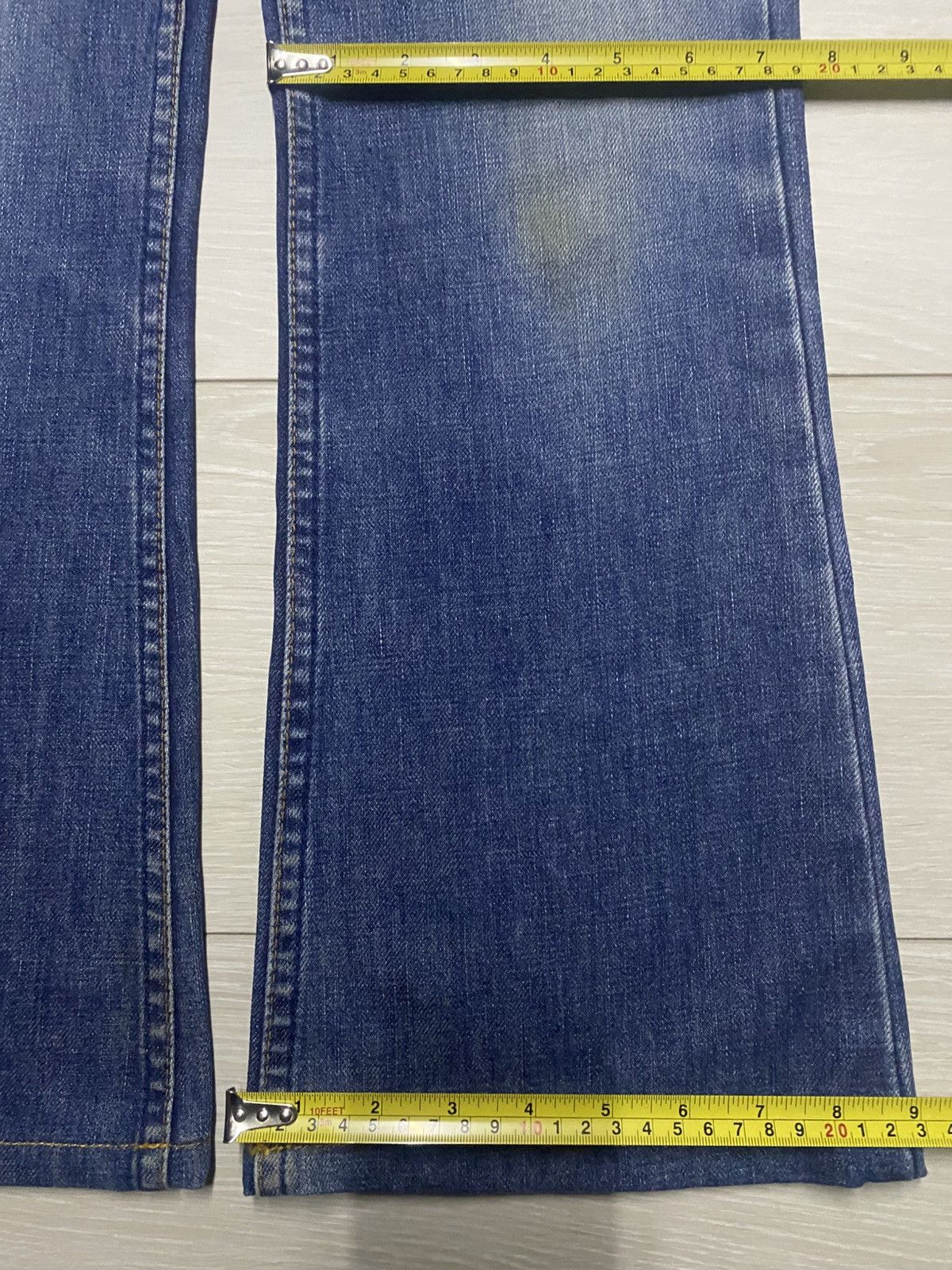Levi's Vintage Levis 557 Flare Bootcut Jeans Size US 28 / EU 44 - 14 Thumbnail