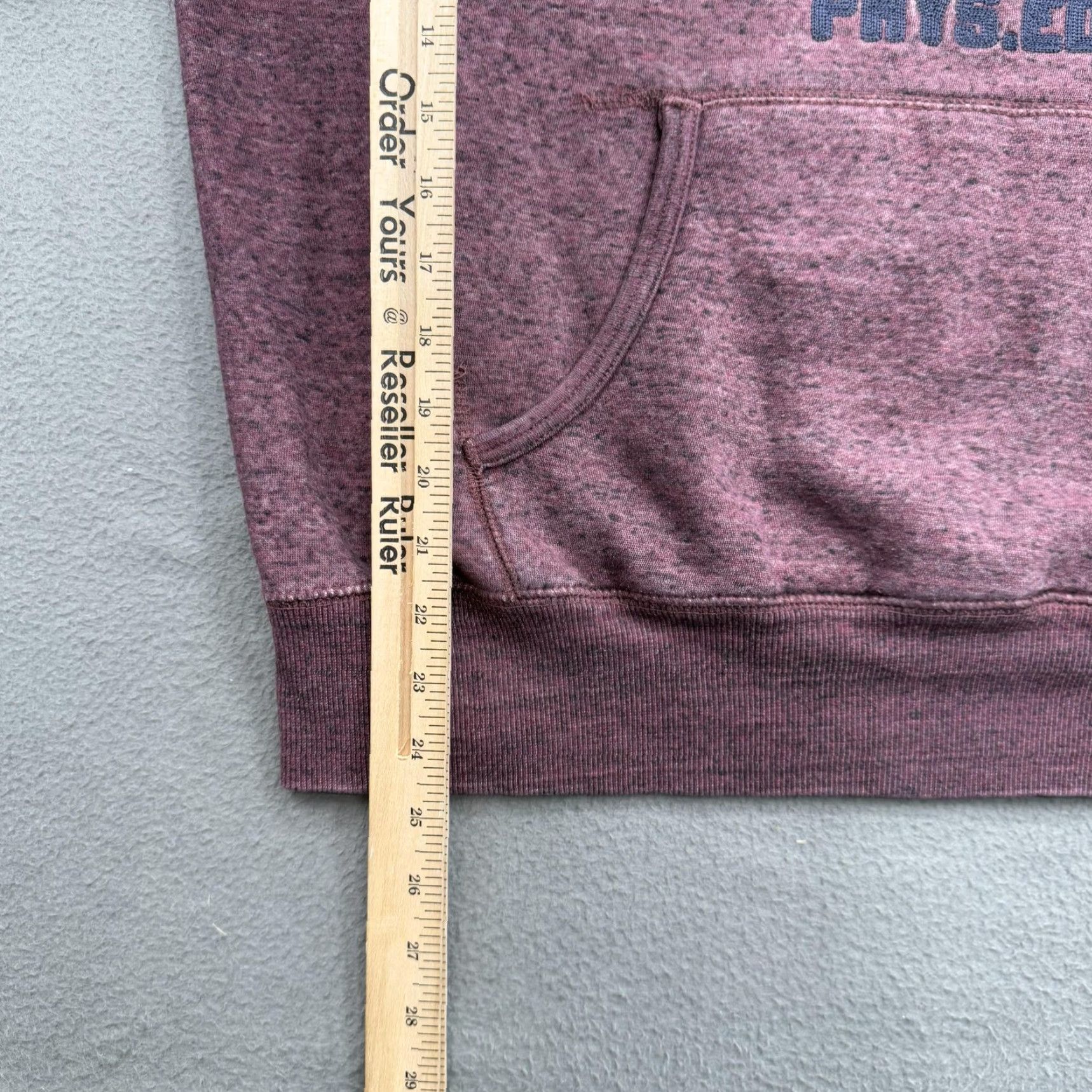 Champion VINTAGE Champion Hoodie Sweatshirt Mens Medium Maroon Kangaroo Pocket Graphic Print C Logo CHAMPION P.E. MAJOR PHYS. ED. Size US M / EU 48-50 / 2 - 5 Thumbnail