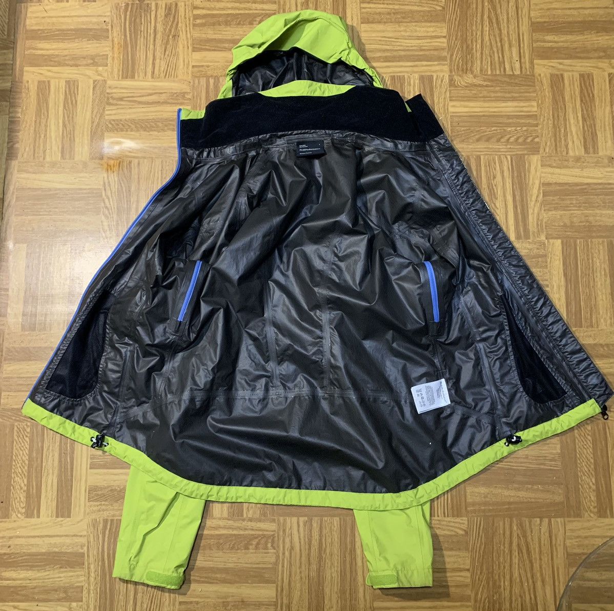 Peak Performance Peak performance gore Tex women jacket Size L / US 10 / IT 46 - 4 Thumbnail