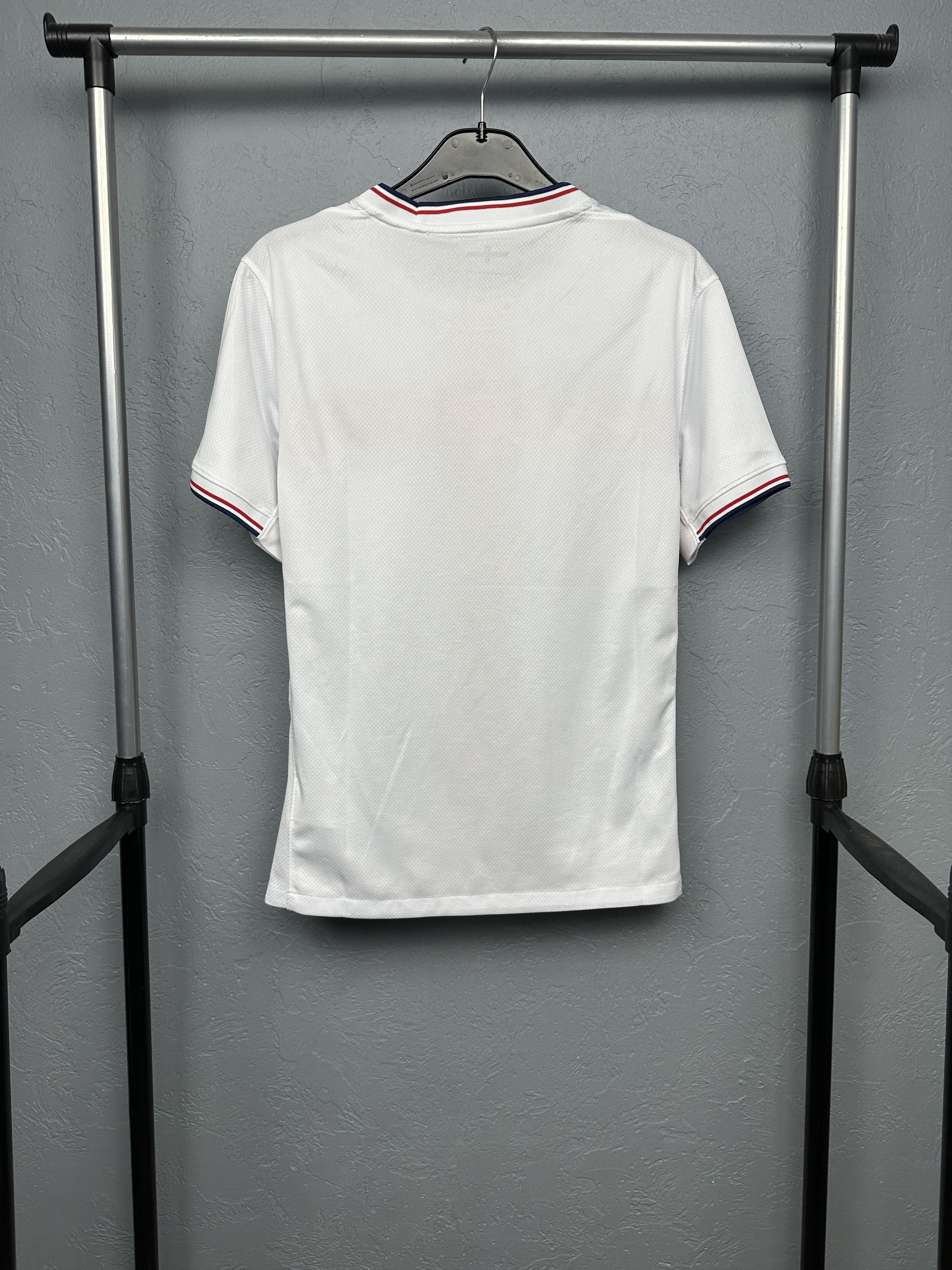 Nike Nike Dri Fit England Mens T-Shirt Jersey Size US S / EU 44-46 / 1 - 6 Thumbnail
