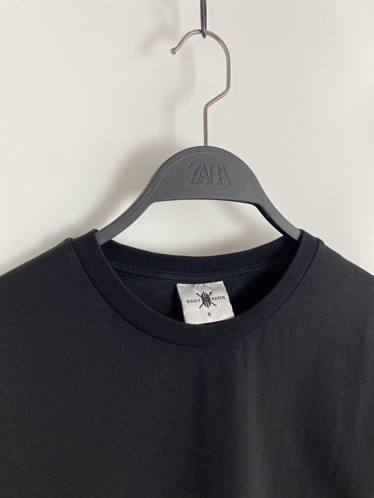 Daily Paper Daily Paper Alias Crewneck Spell Out Tee Size US S / EU 44-46 / 1 - 2 Thumbnail