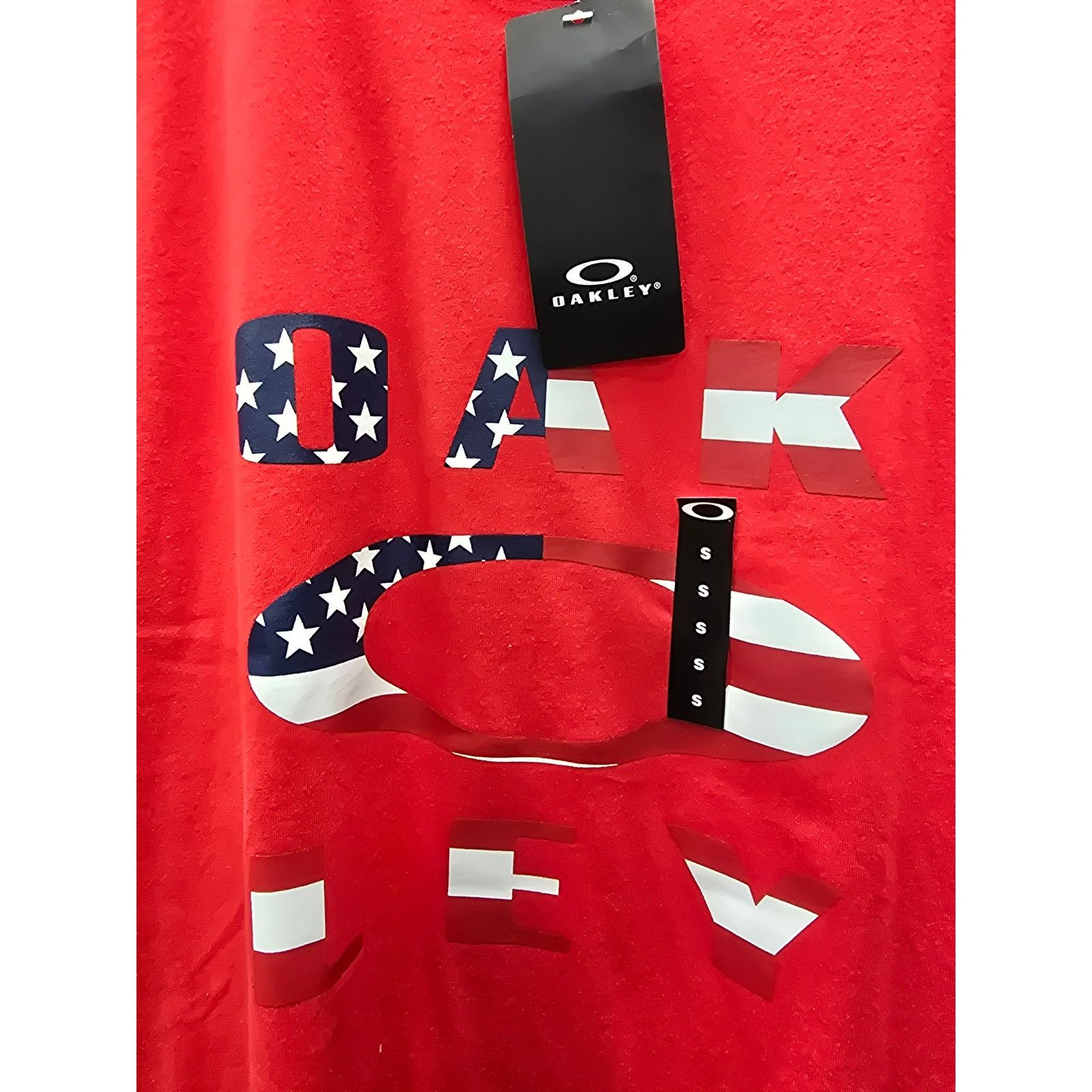 Oakley NWT, Oakley Red T-shirt with Flag Logo, Men's Small Size US S / EU 44-46 / 1 - 2 Thumbnail