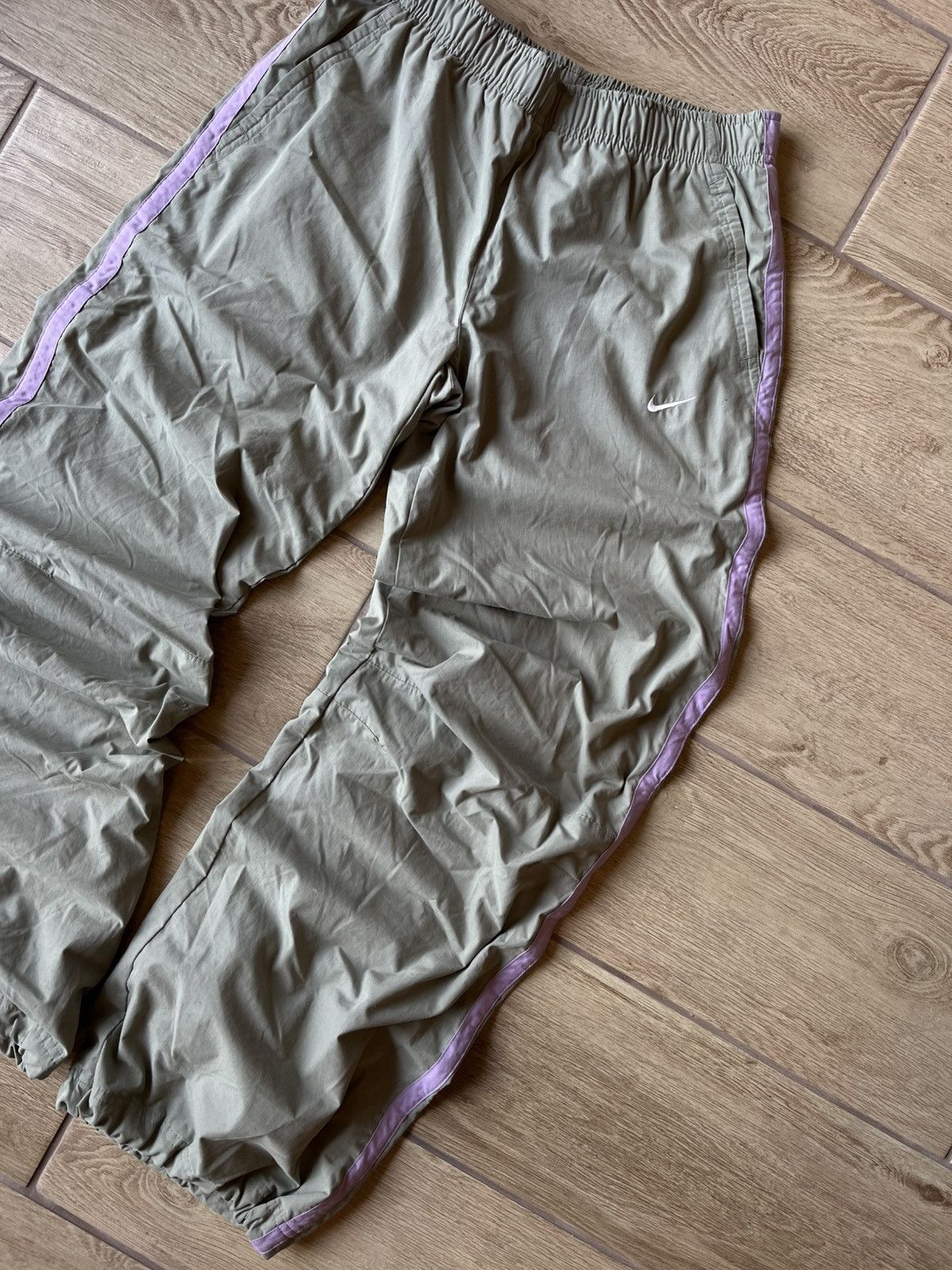 Nike Vintage Nike Y2K Nylon Truck Pants Purple Gray Men’s Size S Size US 30 / EU 46 - 2 Thumbnail