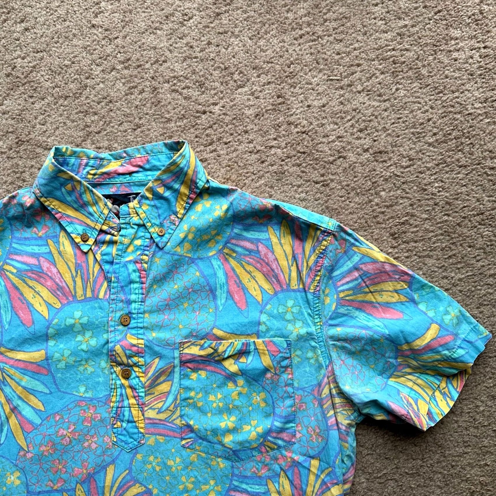 Chubbies Chubbies Button Down Shirt Mens Small Short Sleeve The Nutter Pineapples Bright Size US S / EU 44-46 / 1 - 4 Thumbnail