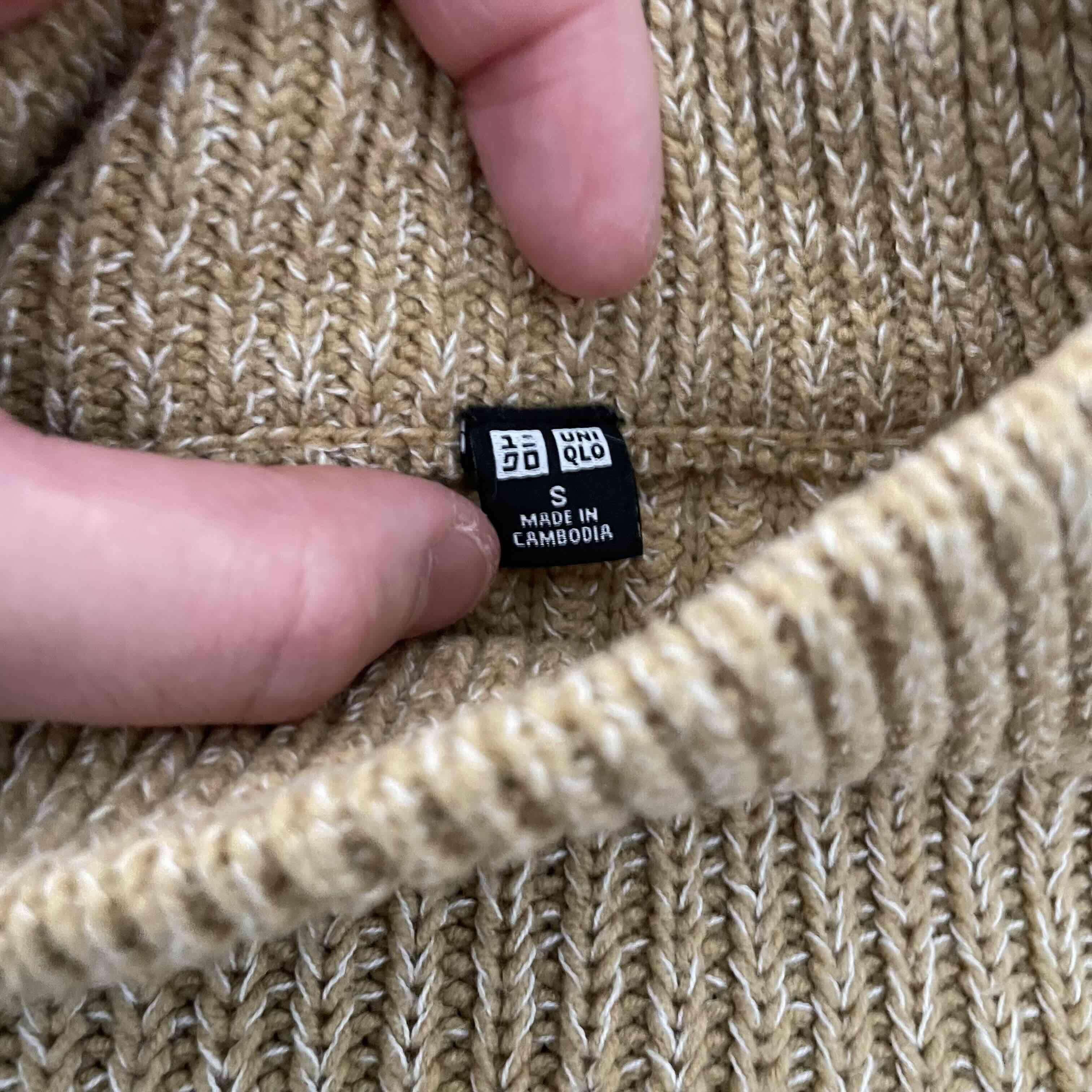 Uniqlo Uniqlo Mock Neck Yellow Sweater Size US S / EU 44-46 / 1 - 3 Thumbnail