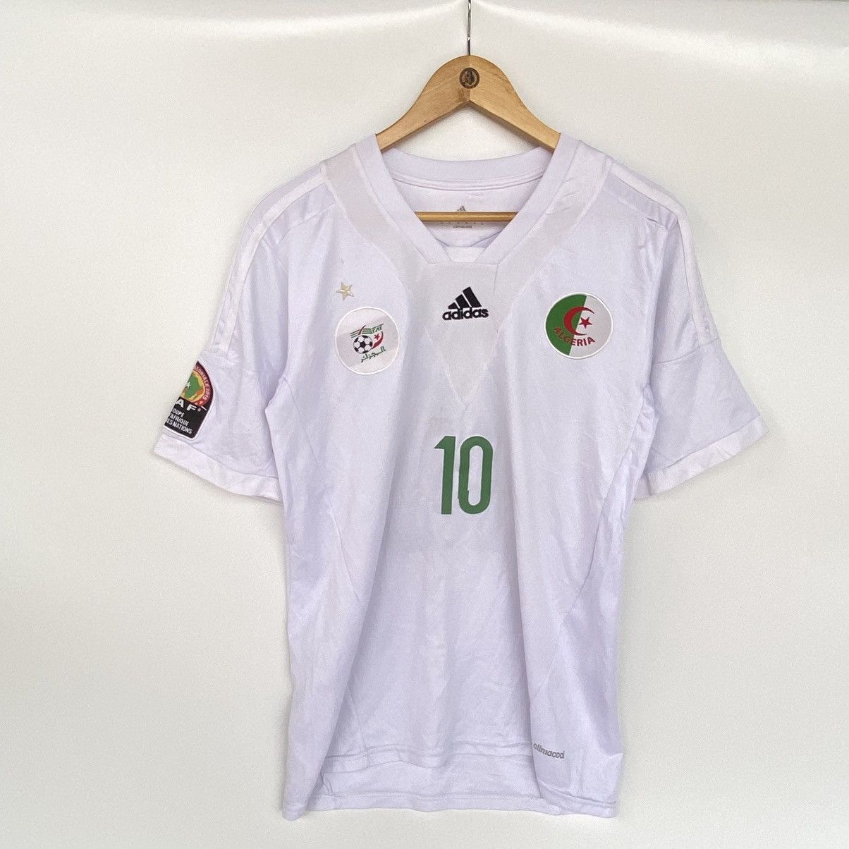 Other Vintage Adidas Algeria World Cup 2002 Football Size L Size US L / EU 52-54 / 3 - 1 Thumbnail