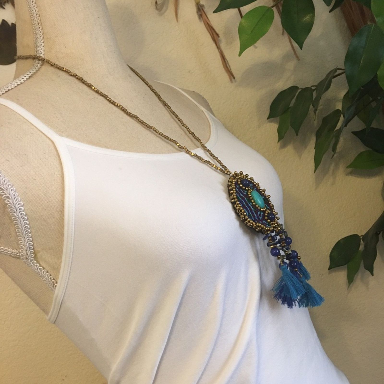 Jewelry Handcrafted beaded medallion tassel necklace Size ONE SIZE - 2 Thumbnail