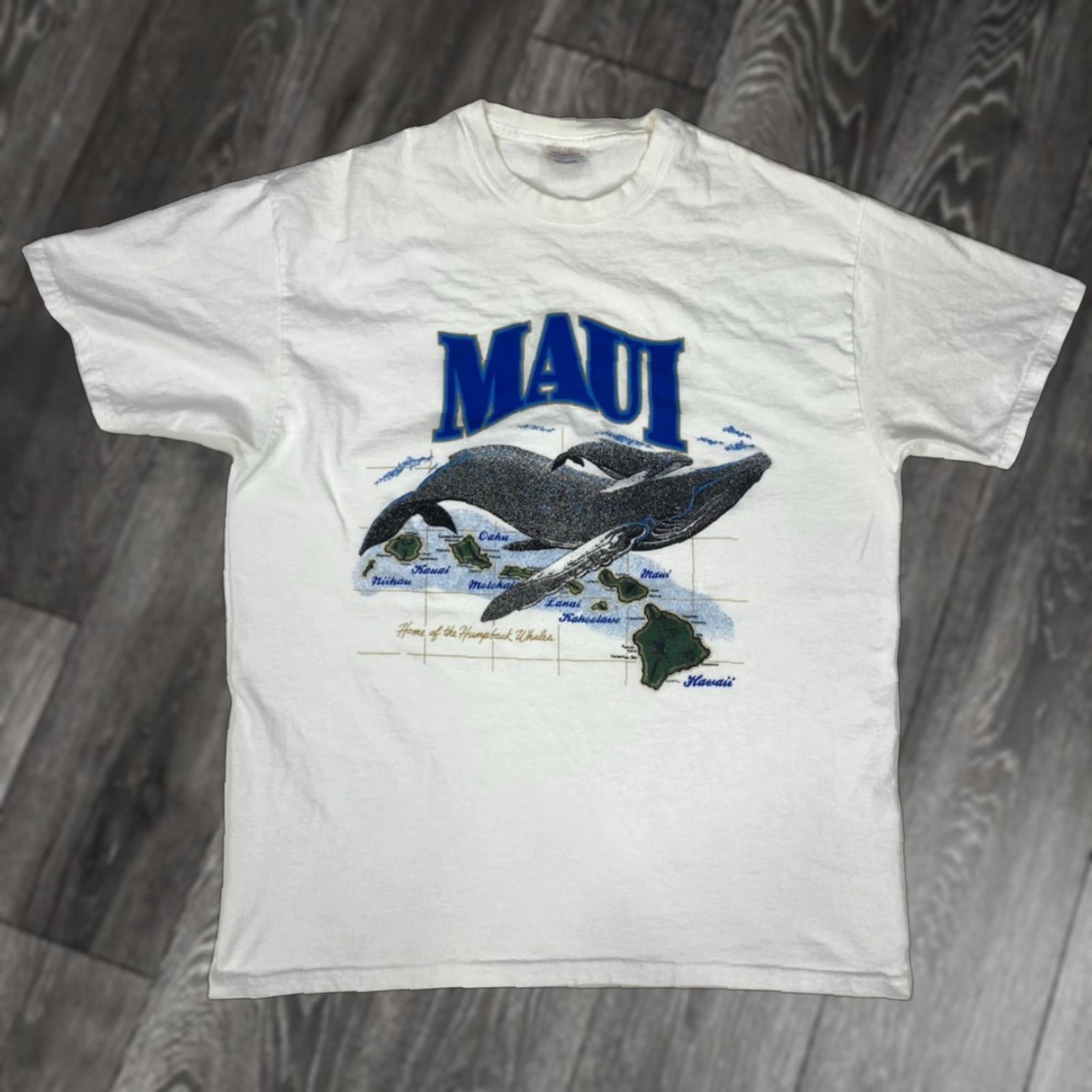 Hanes VINTAGE Maui Hawaii Humpback Whale Graphic T-shirt Men Large White Short Sleeve Size US L / EU 52-54 / 3 - 1 Thumbnail