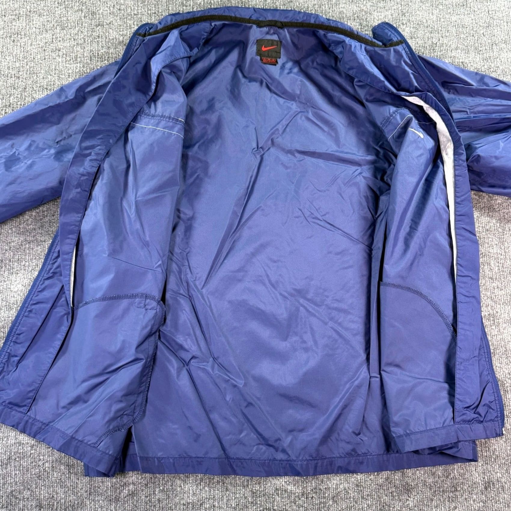 Nike VINTAGE Nike Windbreaker Mens XL Blue Stripe Full Zip Lightweight Track Jacket Size US XL / EU 56 / 4 - 6 Thumbnail