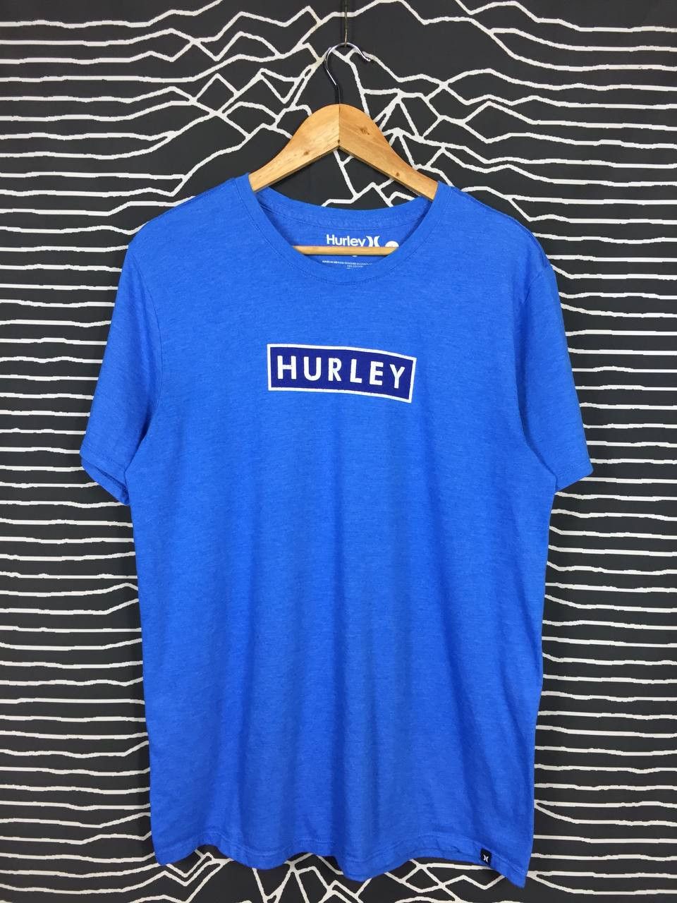 Hurley × Vintage Hurley Box Logo Spell Out Streetwear Tee Size US L / EU 52-54 / 3 - 2 Thumbnail