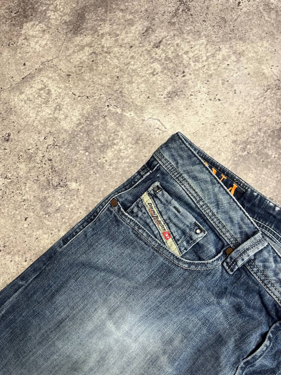Diesel Diesel DNA Larkee-T Straight Regular Blue Jeans Size 33x34 Size US 33 - 4 Thumbnail