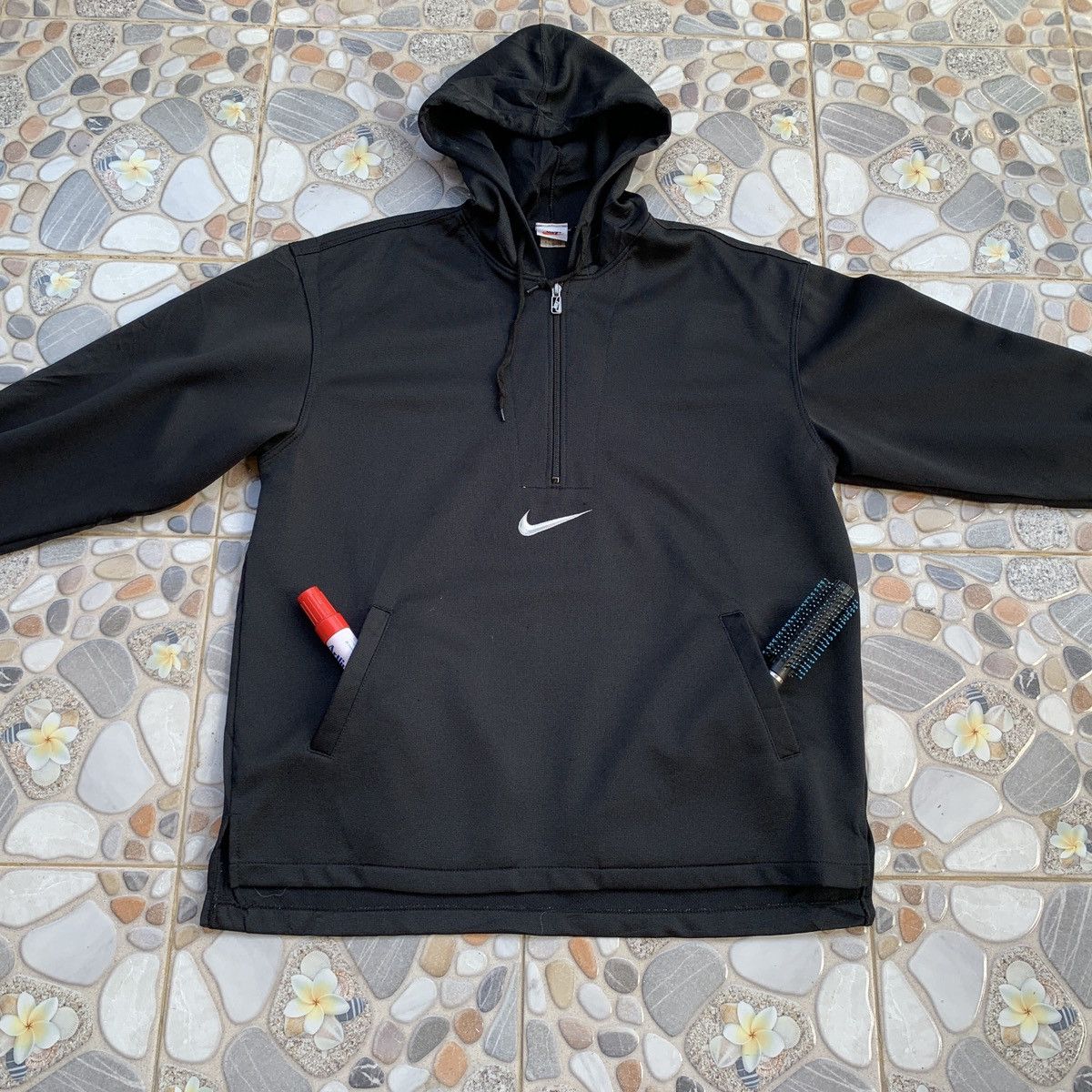 Nike × Vintage Vintage 90s Nike Center Logo Hoodie Size US L / EU 52-54 / 3 - 3 Thumbnail