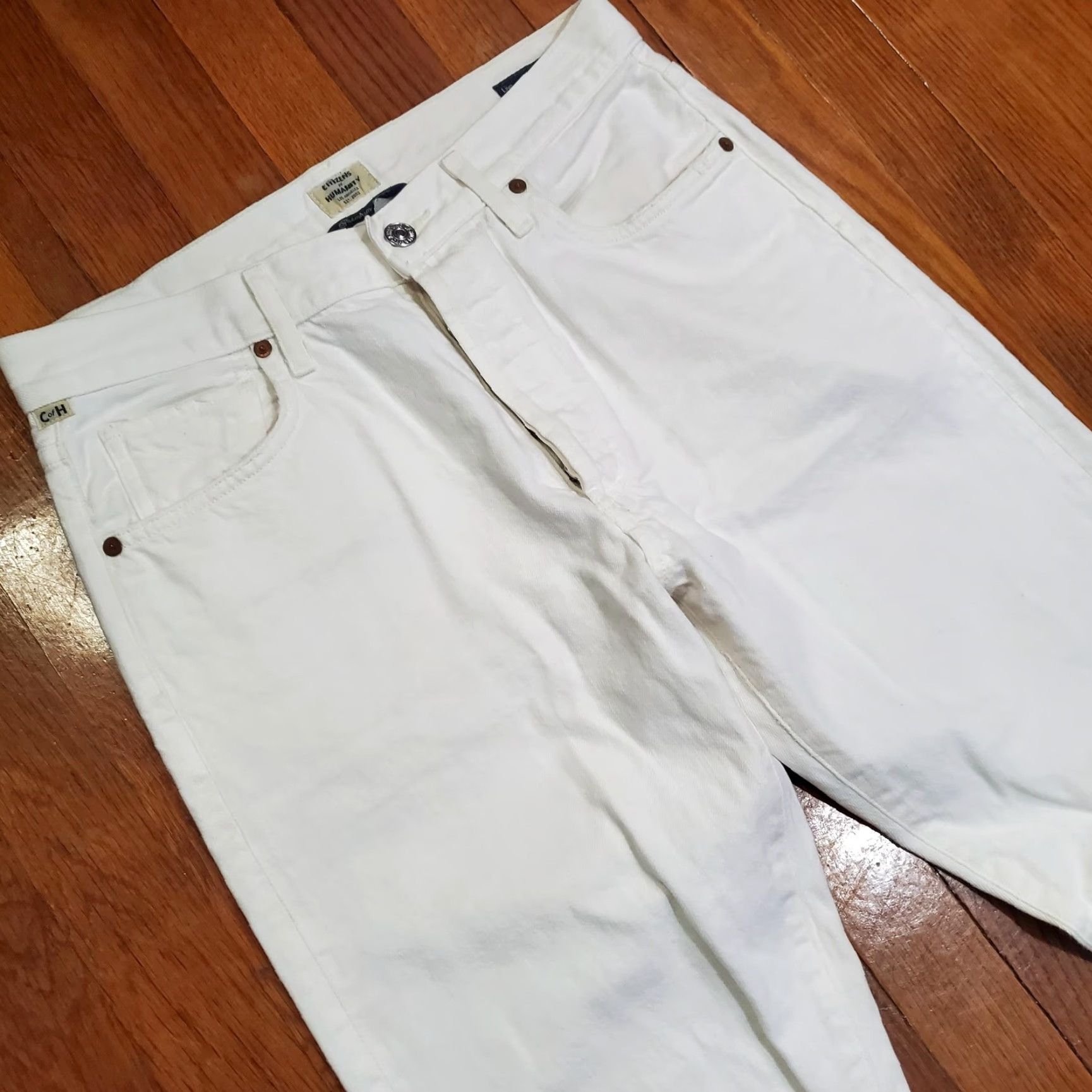 Citizens Of Humanity VINTAGE Citizens of Humanity Jeans Womens Liya White 28 High Rise Button Fly Cropped Distressed 26in Inseam Denim 100% Cotton USA Womens Size 28" / US 6 / IT 42 - 6 Thumbnail