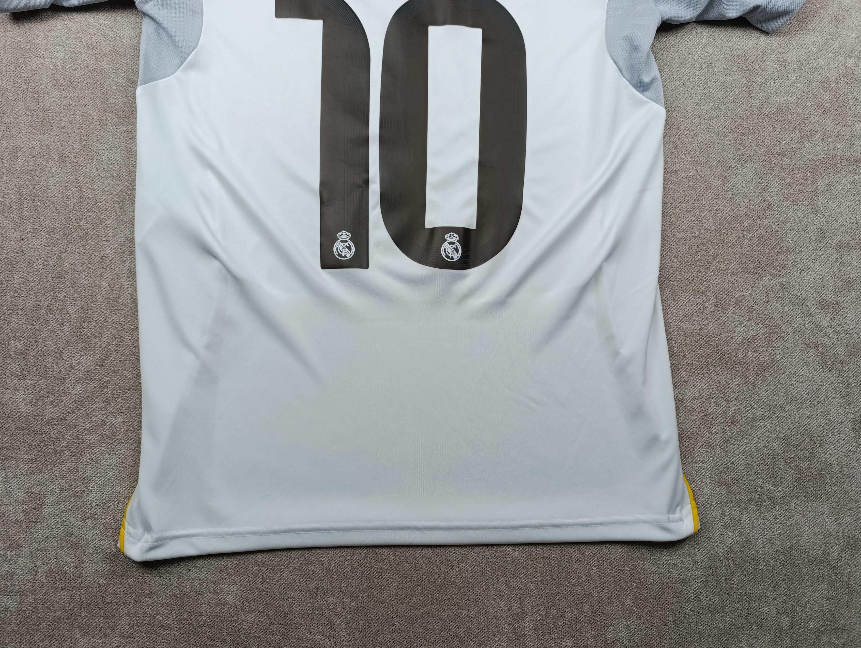 Adidas Adidas #10 MBAPPE Real Madrid 25/26 Home Jersey White Size US S / EU 44-46 / 1 - 17 Thumbnail