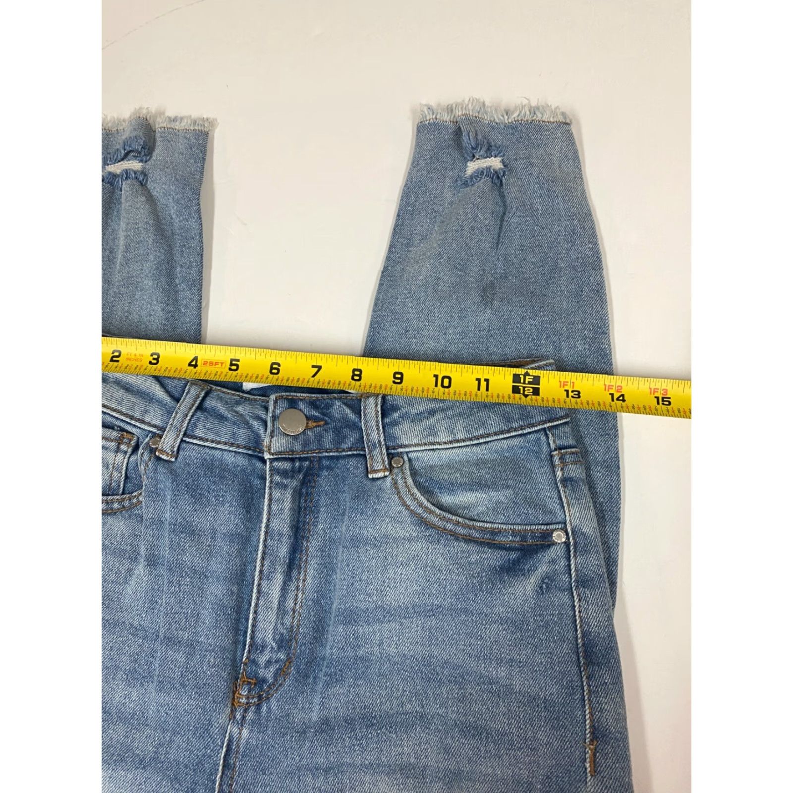 Vintage Tinseltown Womens Jeans 3 blue skinny light Blue Denim Zip Pockets Slim 28in 24in Inseam Regular Designer Size 26" / US 2 / IT 38 - 4 Thumbnail