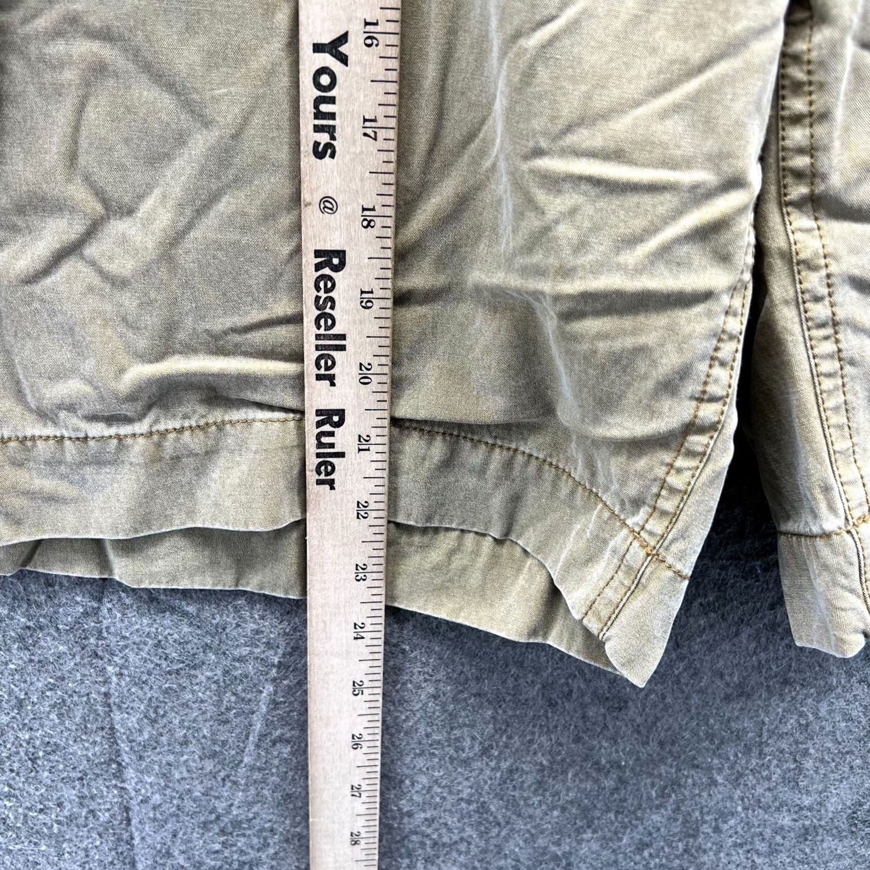Tommy Bahama Tommy Bahama Shorts Mens 42 Khaki Chino Flat Front Beige Cotton Silk Canvas Size US 42 / EU 58 - 6 Thumbnail