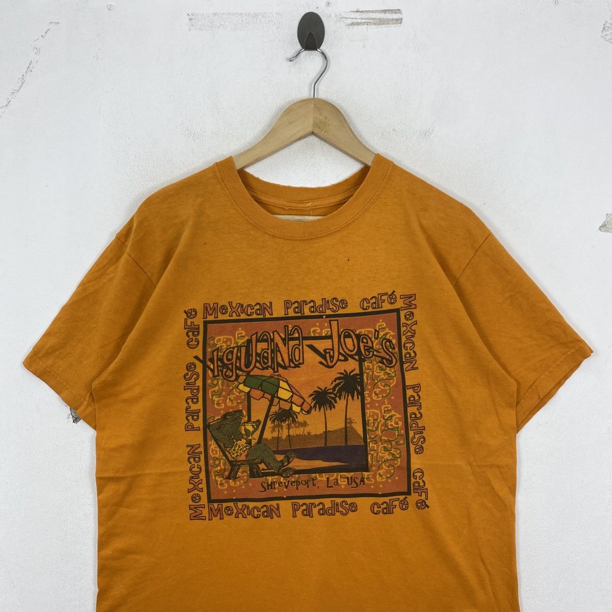 Vintage Vintage 90s Iguana Joe's Mexican Paradise Café T-Shirt XL Size US XL / EU 56 / 4 - 3 Thumbnail