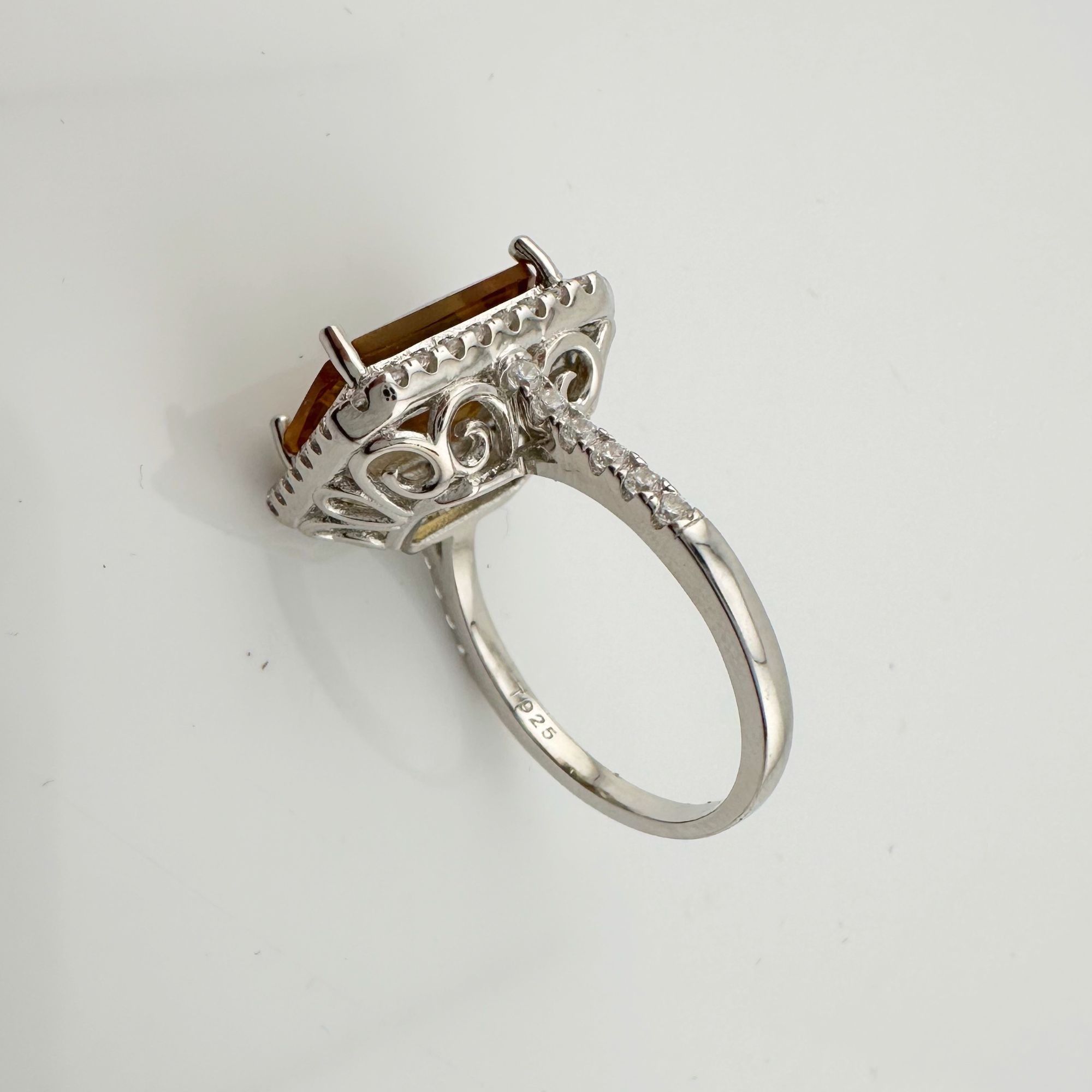 Other Elegant Emerald Cut Lab Created Sultanite Ring - Beautiful Size ONE SIZE - 13 Thumbnail