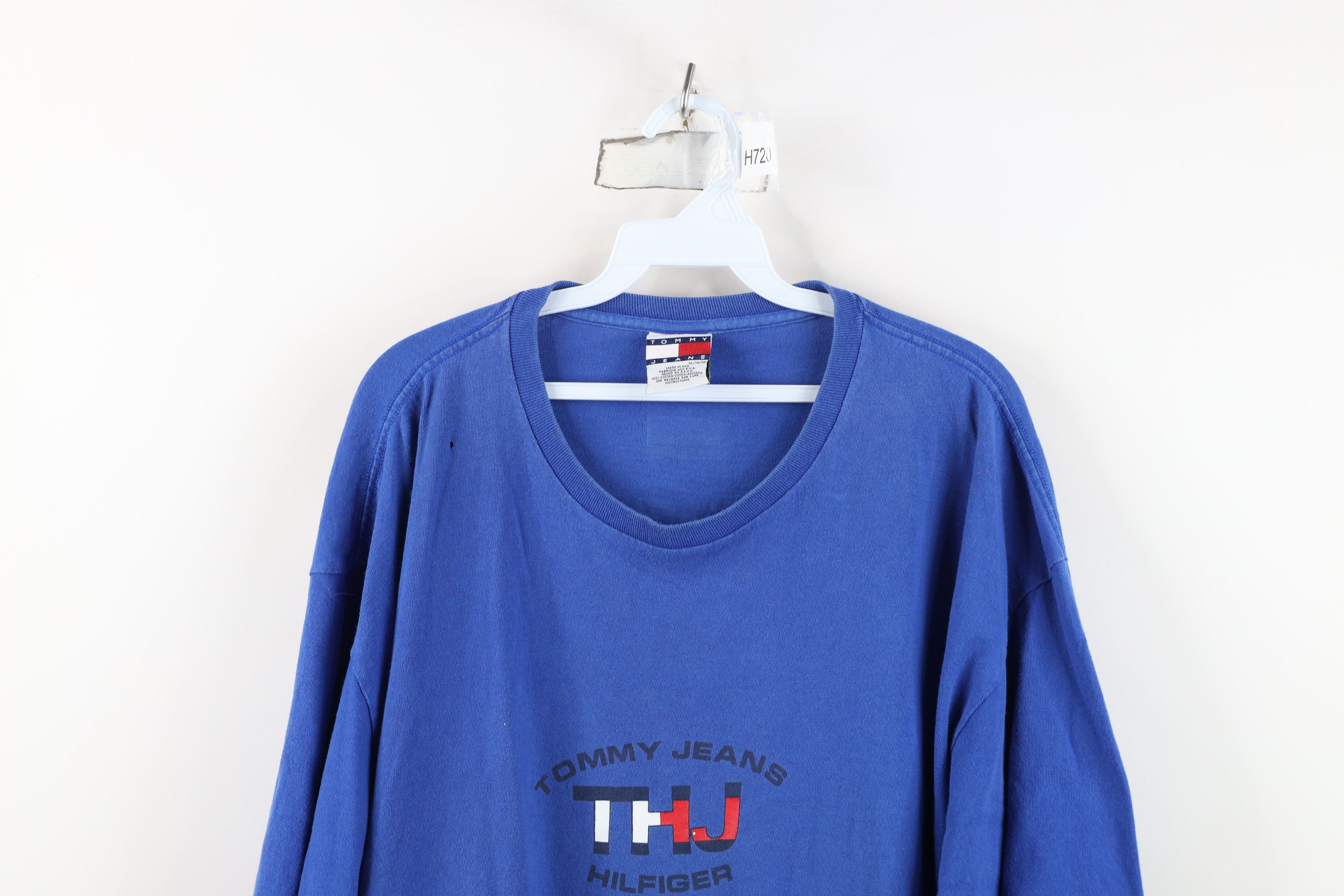 Tommy Hilfiger Vintage 90s Tommy Hilfiger Spell Out Big Logo T-Shirt USA Size US XXL / EU 58 / 5 - 2 Thumbnail