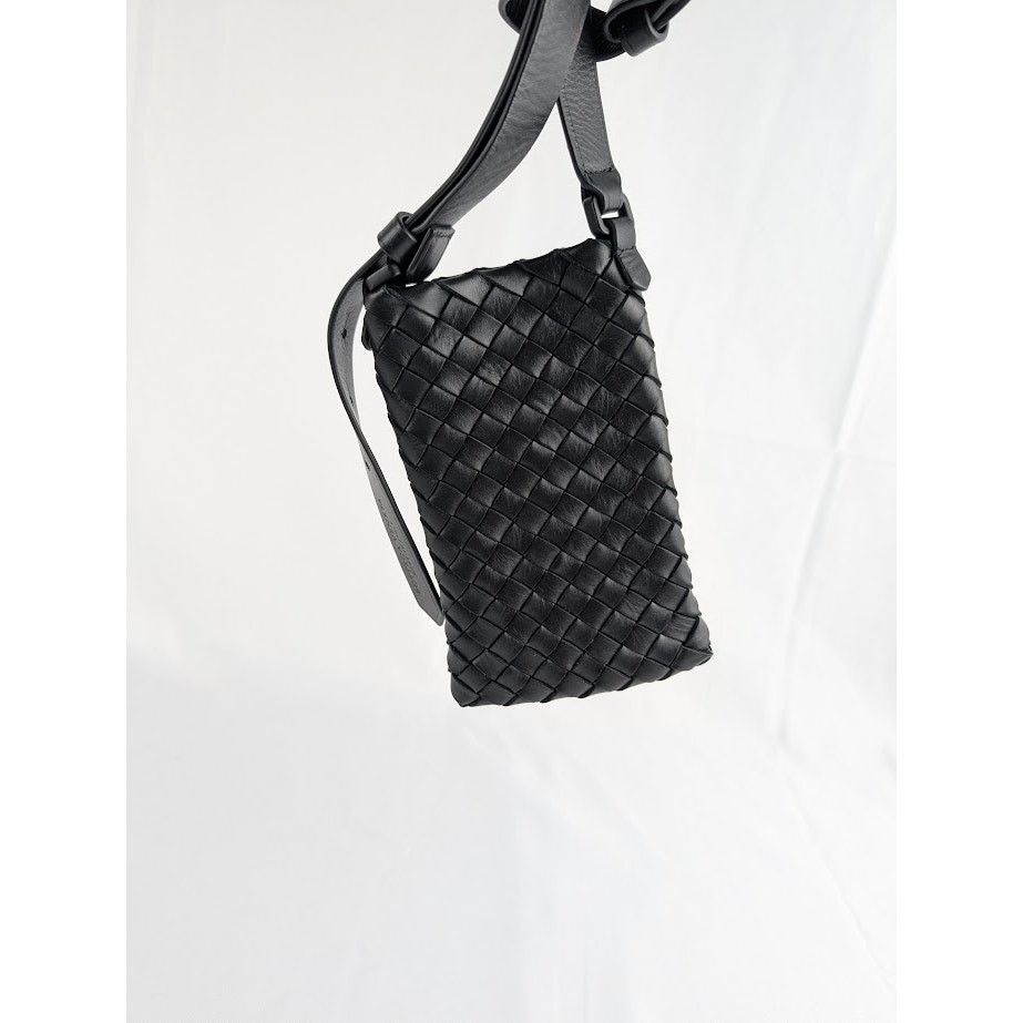 Bottega Veneta o1rshd1 Size: OS / Intrecciato Cabat in Black Size ONE SIZE - 3 Thumbnail
