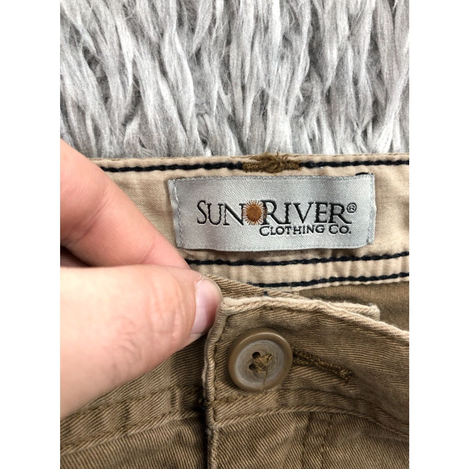 Vintage Sun River Cargo Shorts Mens Size 40 Mid Rise Medium Wash Beige Size US 40 / EU 56 - 7 Thumbnail