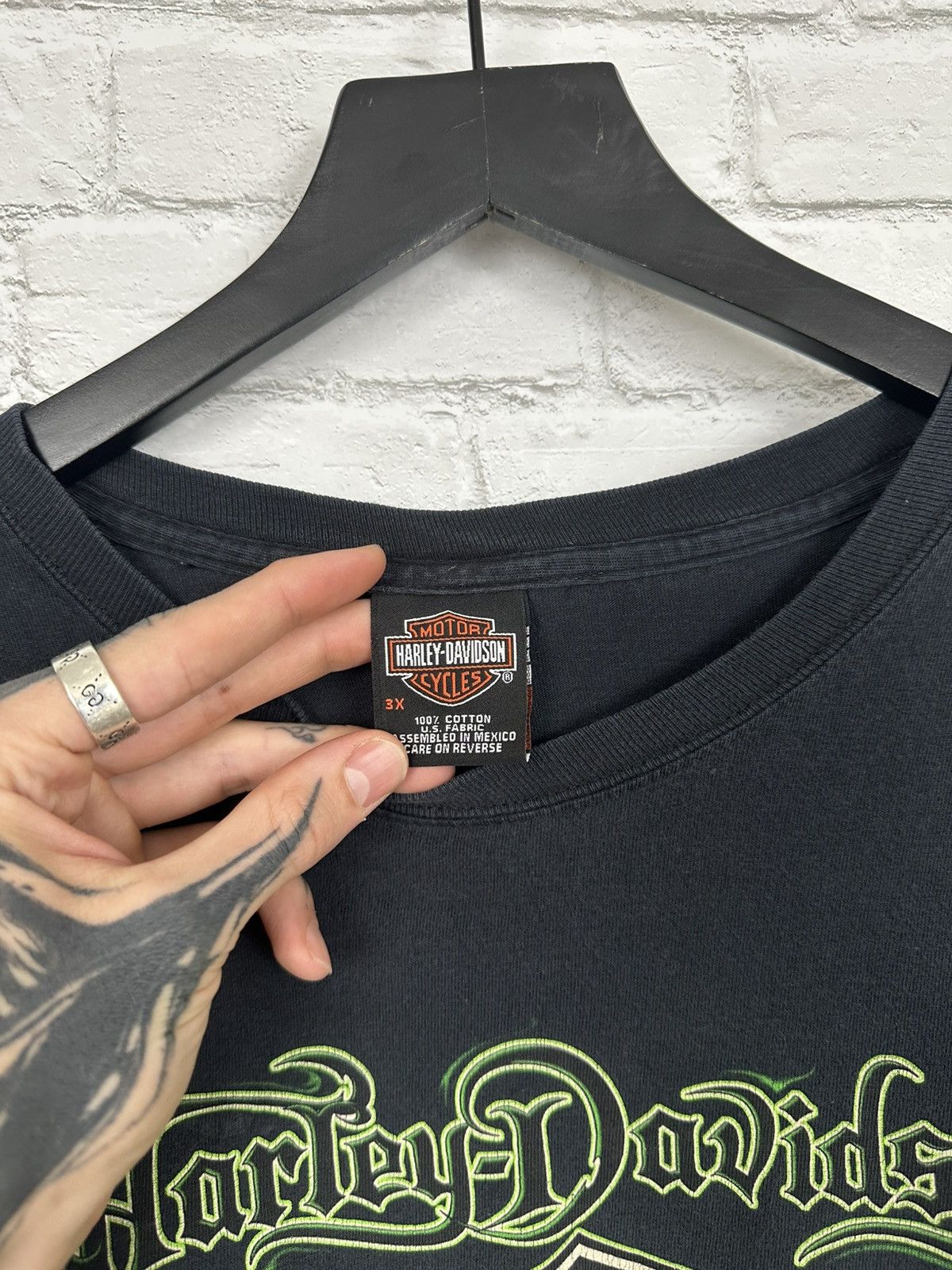 Harley Davidson (2XL) CRAZY BOXY GREEN FLAMES Harley Davidson Longsleeve Tee Size US XXL / EU 58 / 5 - 10 Thumbnail