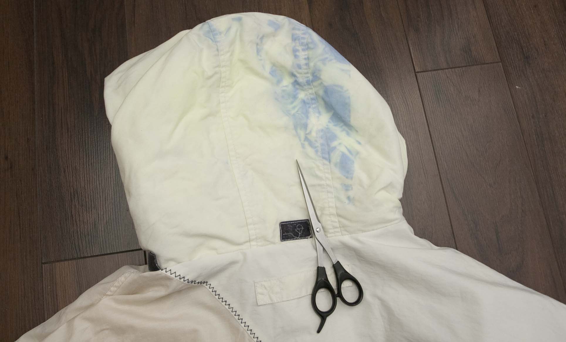 Tommy Hilfiger × Vintage Tommy Hilfiger Vintage Jacket Sailing Gear Size L w/STAINS Size US L / EU 52-54 / 3 - 8 Thumbnail