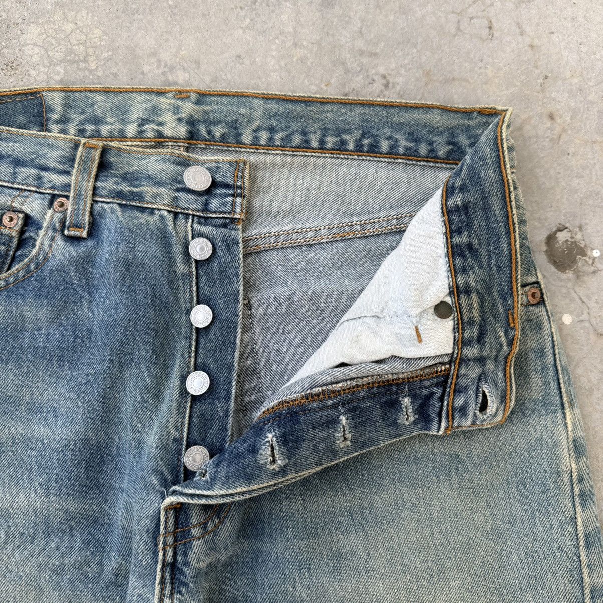 Levi's Vintage Clothing VINTAGE LEVI'S 501 USA 99' FOR WOMEN RUSTY DENIM JEAN PANTS Size US 31 - 9 Thumbnail