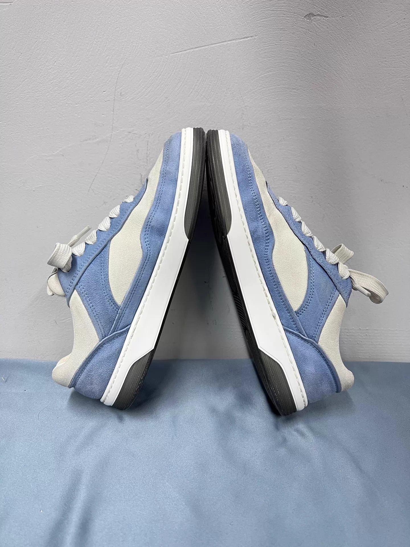 Chanel Chanel 23P White Blue Low-Top Sneaker 37 BF5017 Size US 6.5 / IT 36.5 - 5 Thumbnail