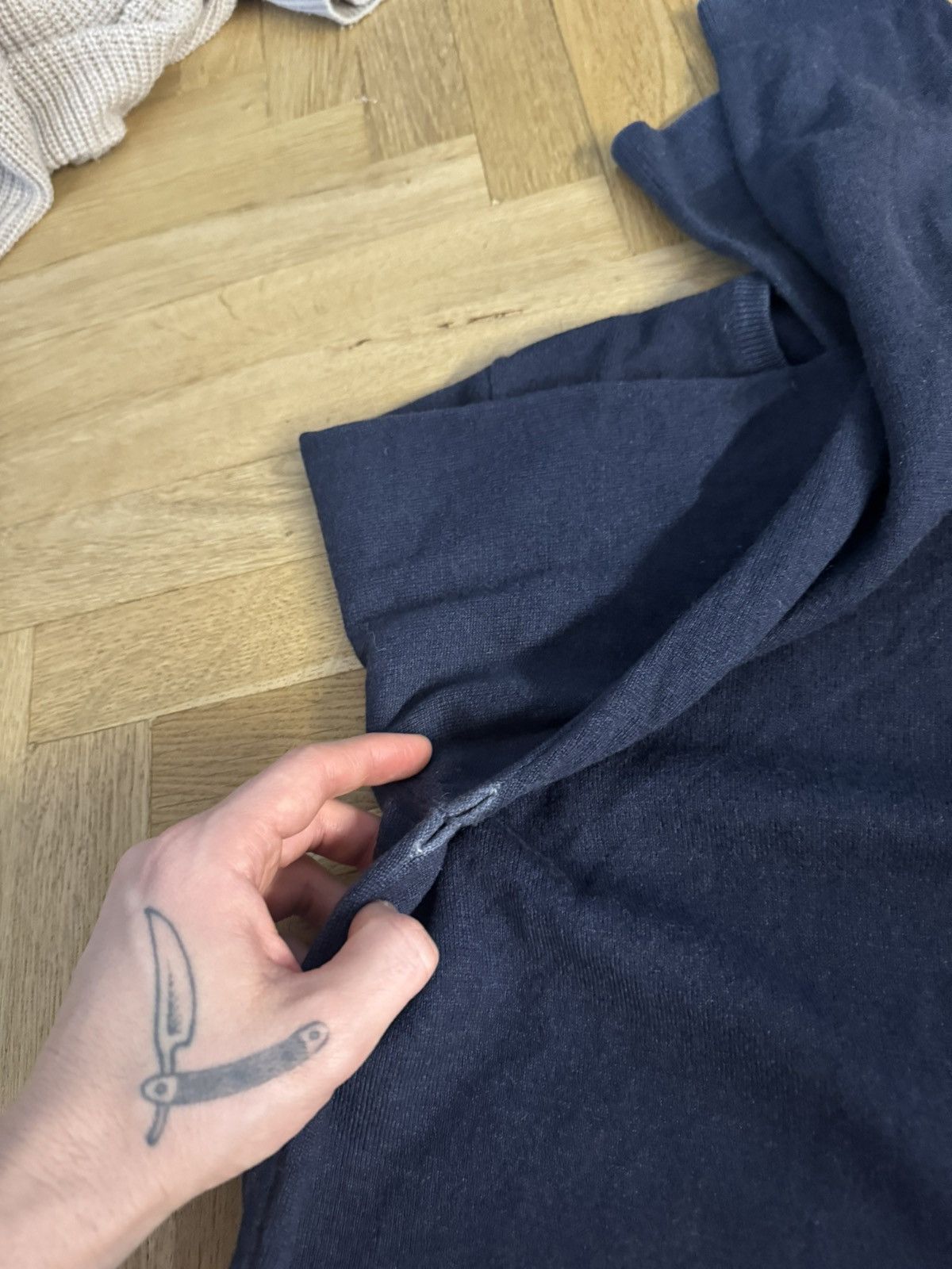 Versace Versace Cashmere High Quality Italian Sweater Knit Navy Size US M / EU 48-50 / 2 - 8 Thumbnail