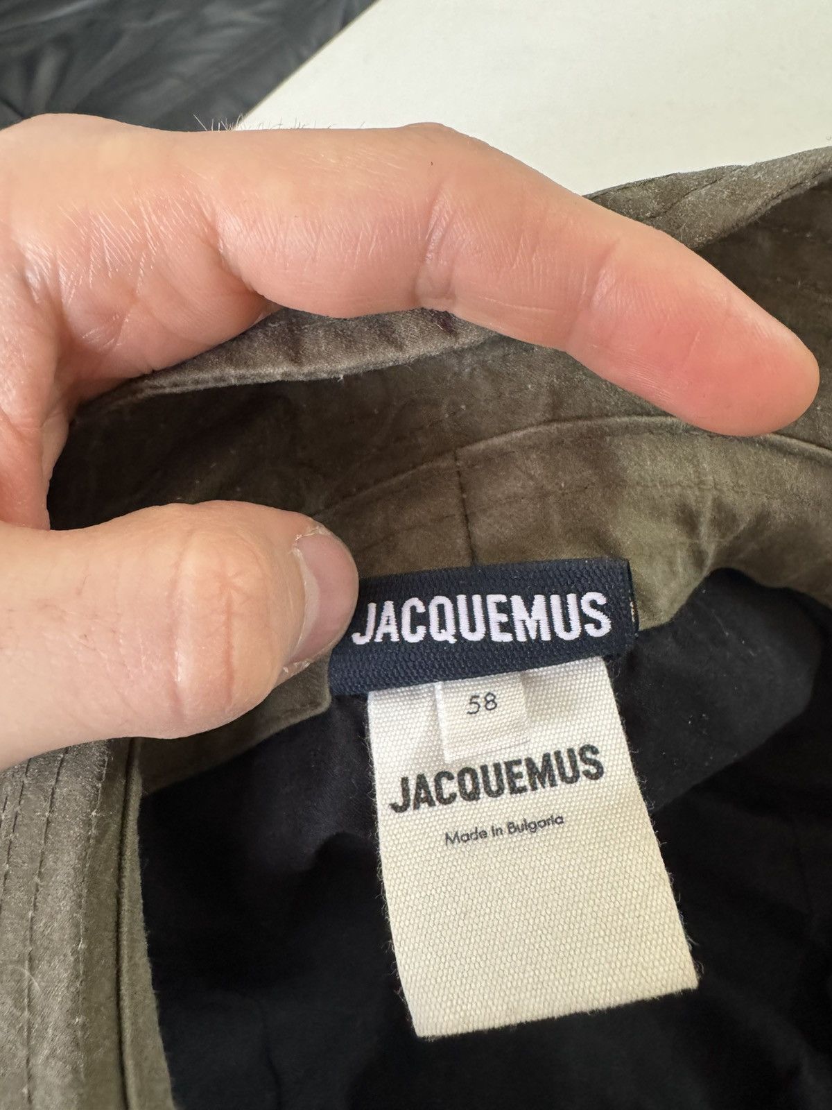 Jacquemus Jacquemus Bucket hat Waxed Army Rare Designer Size ONE SIZE - 6 Thumbnail
