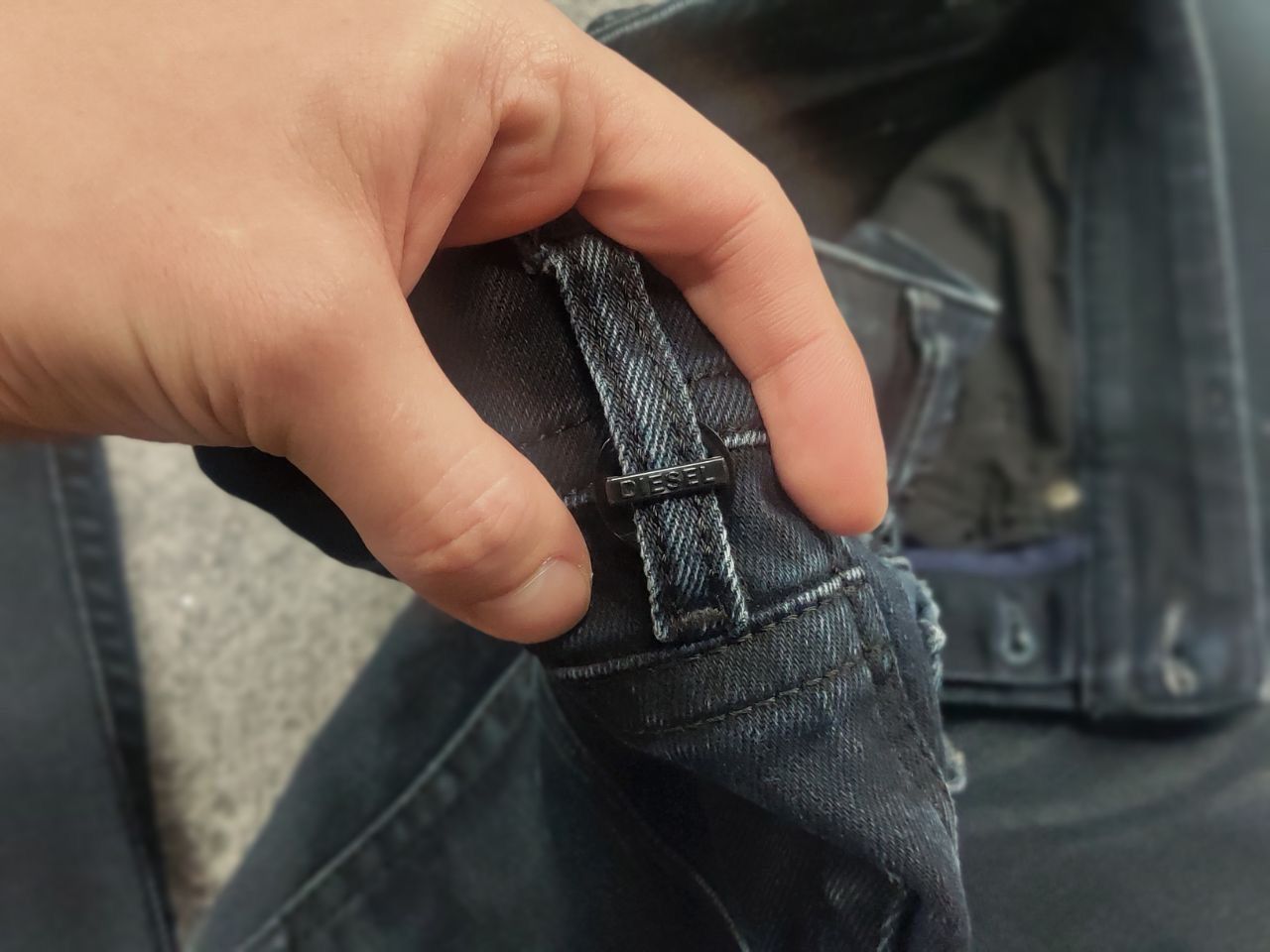 Diesel Diesel akee tapered Blue Faded denim Jeans Vintage Style Size US 32 / EU 48 - 13 Thumbnail