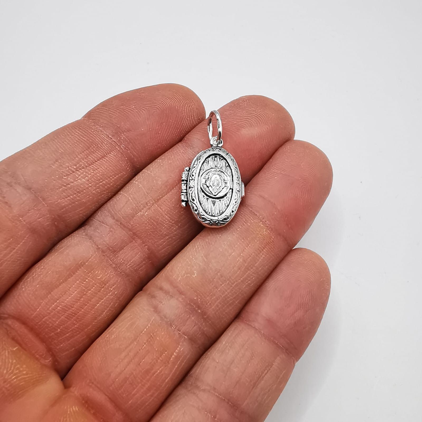 Sterling Silver Vintage Pendant "Reliquary Face of Jesus 925 silver 3,42g Size ONE SIZE - 6 Thumbnail