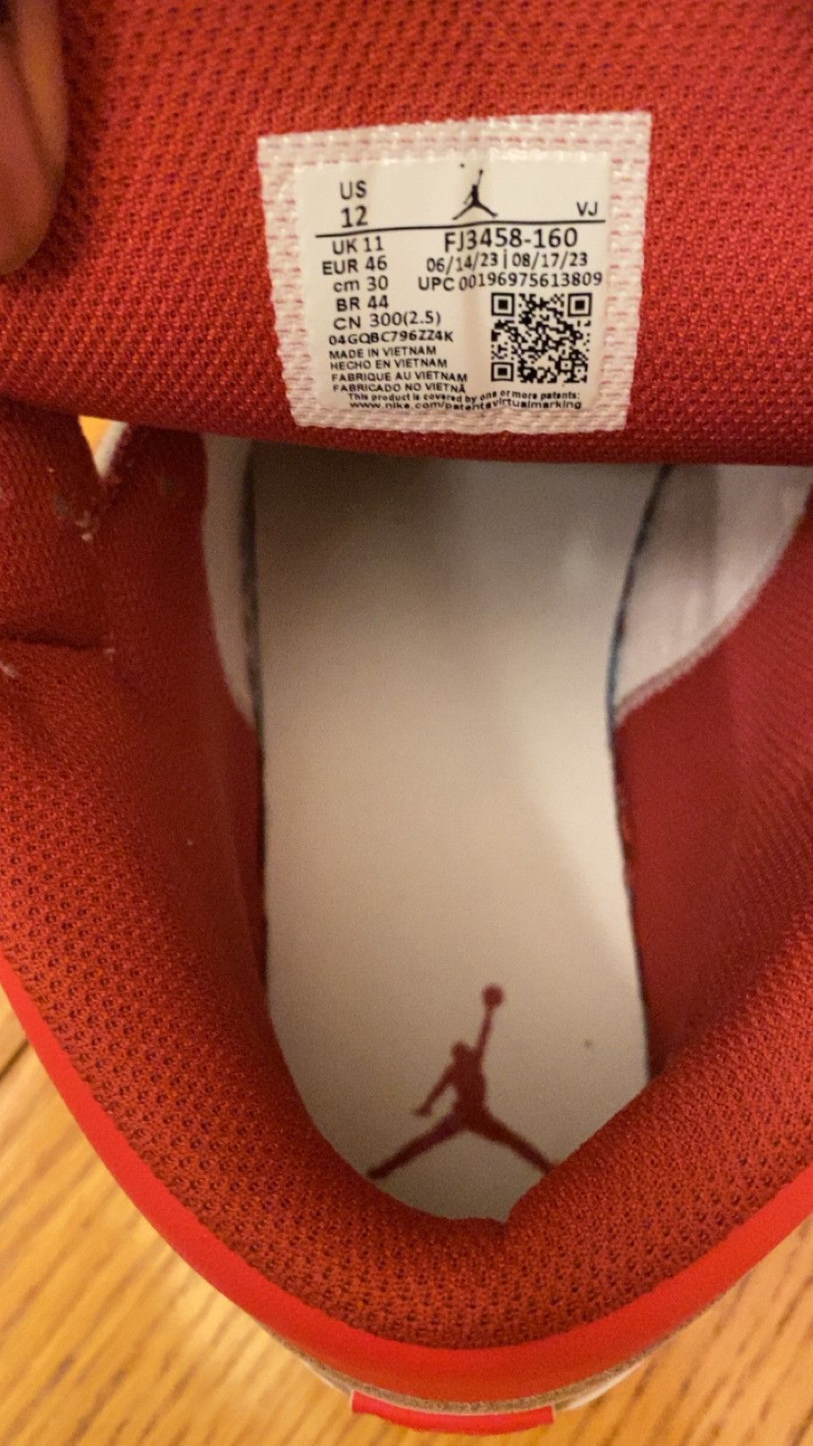 Jordan Brand Air Jordan 1 Mid SE size 12US Size US 12 / EU 45 - 8 Thumbnail