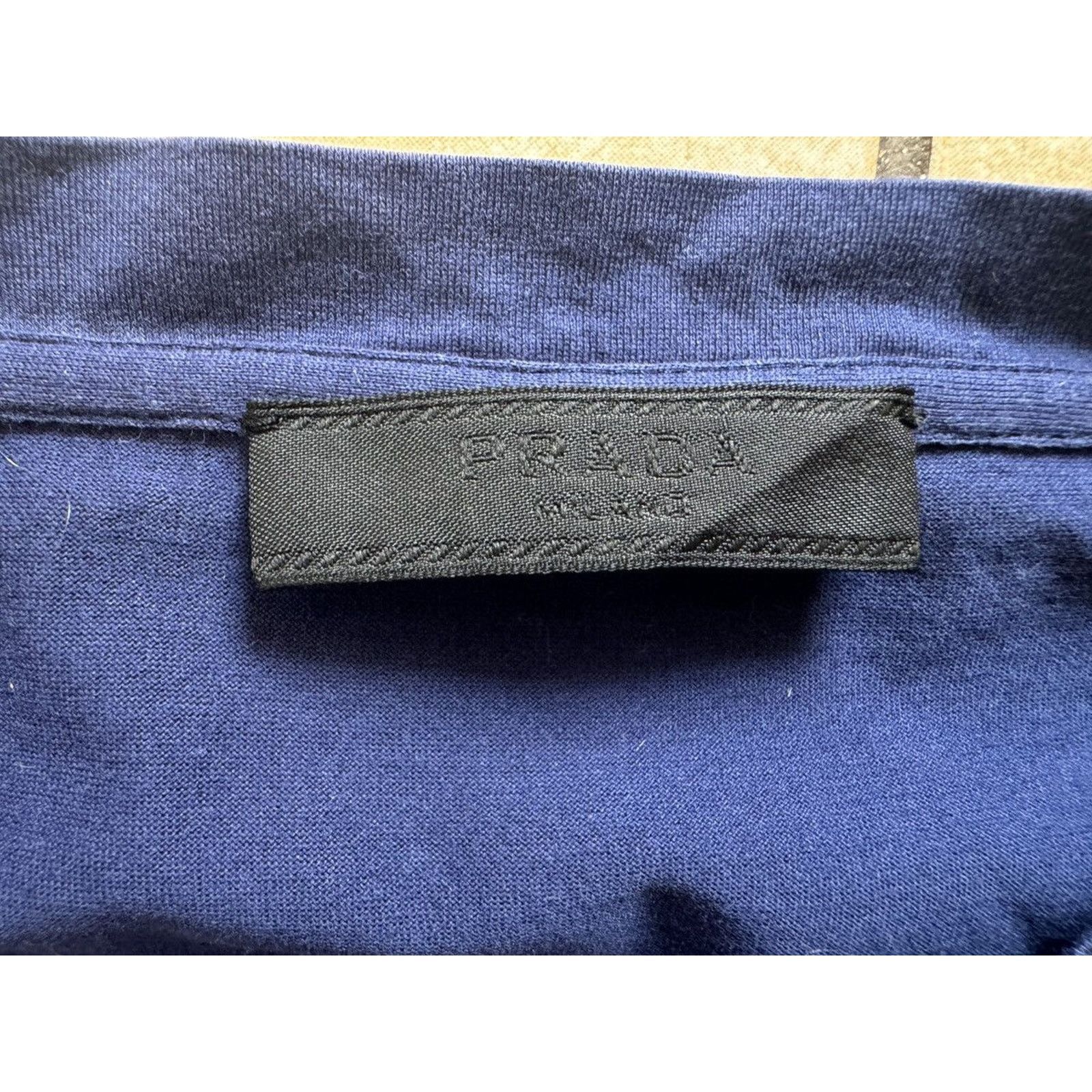 Prada Prada Milan 1999 Archive Chest Mini Text Logo Tee Size US L / EU 52-54 / 3 - 2 Thumbnail