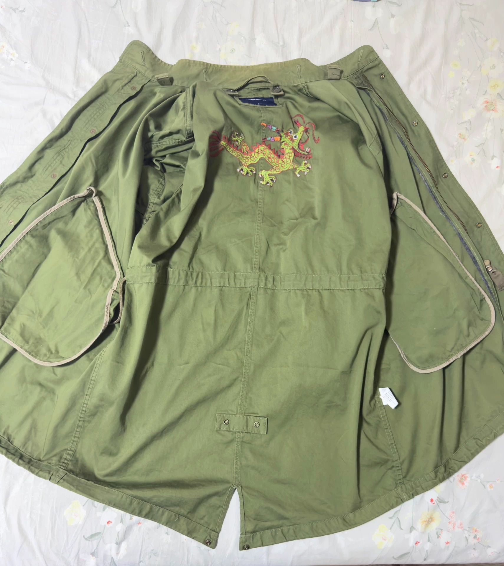 Madness madness descendant 17ss d51 collab emb green M jkt Size US M / EU 48-50 / 2 - 4 Thumbnail