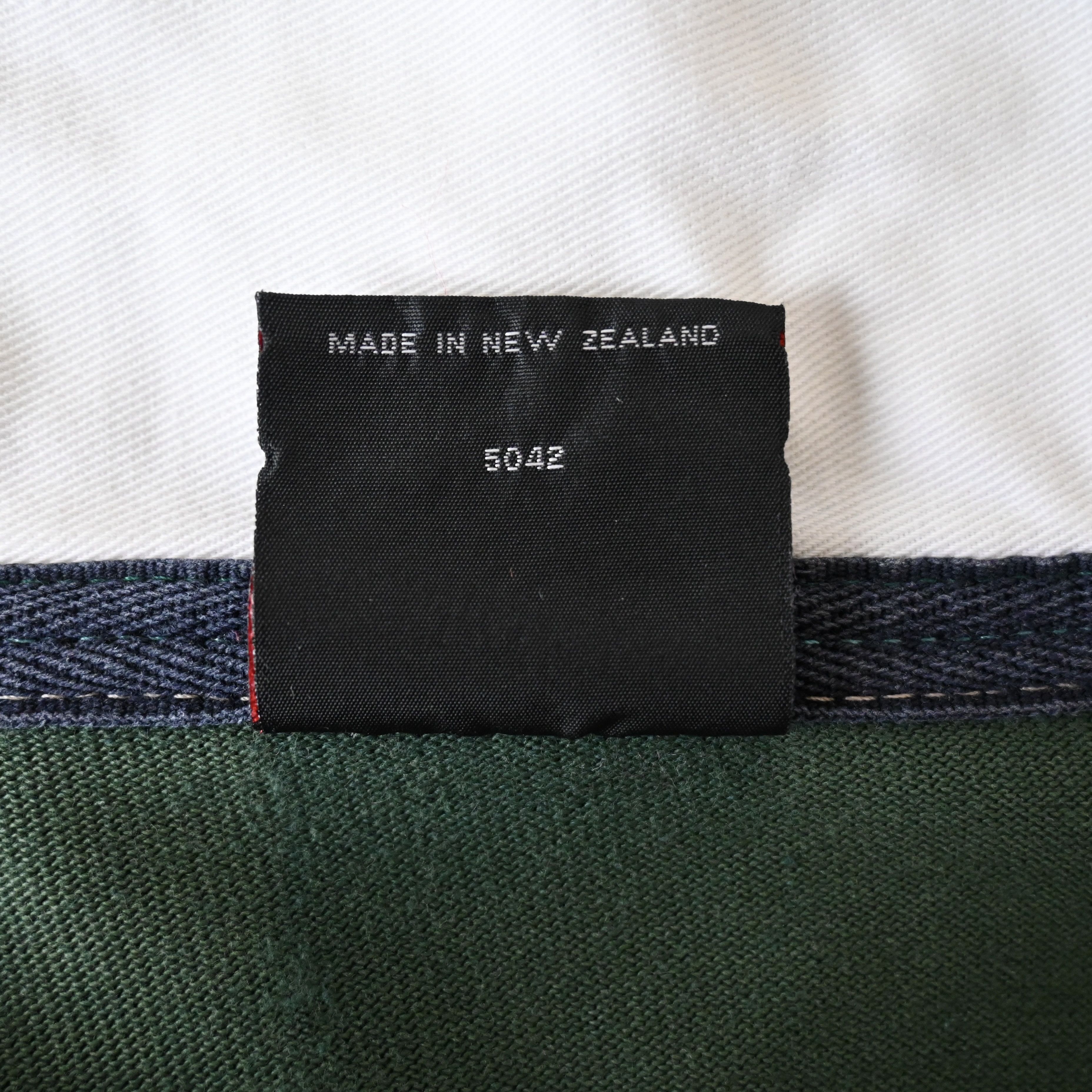 Canterbury of New Zealand VTG 1990s Canterbury Of New Zealand crazy stripe rugbyshirt Size US M / EU 48-50 / 2 - 15 Thumbnail