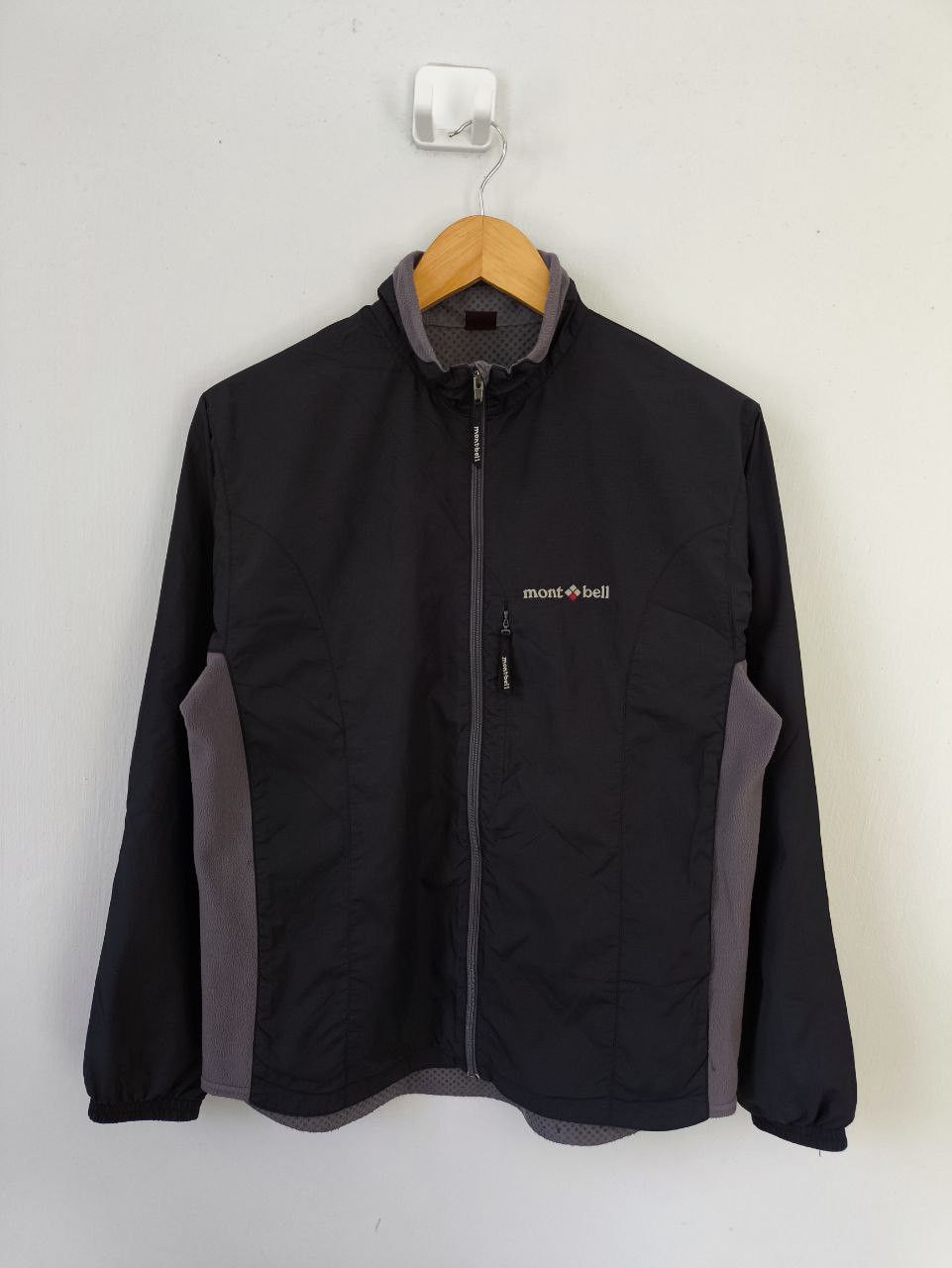 Montbell Vintage MONTBELL Clima Light Outdoor Shell Jacket Size US S / EU 44-46 / 1 - 1 Thumbnail