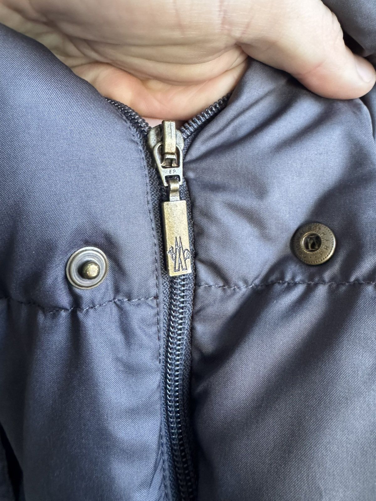 Moncler Oversize Moncler Puffer Vintage 2000s Rare Jacket Size US M / EU 48-50 / 2 - 17 Thumbnail