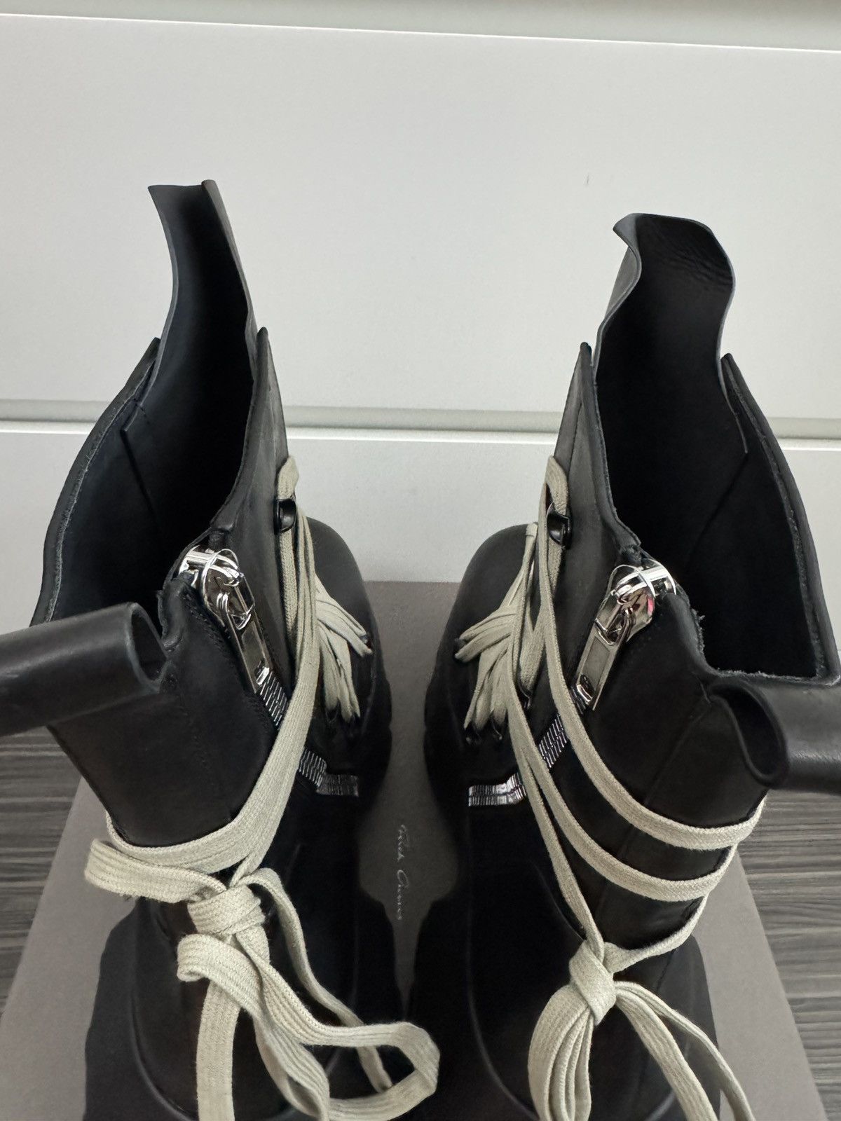 Rick Owens RICK OWENS TEMPLE BLACK MEGALACED MEGA TRACTOR BOOTS Size US 10 / EU 43 - 8 Thumbnail