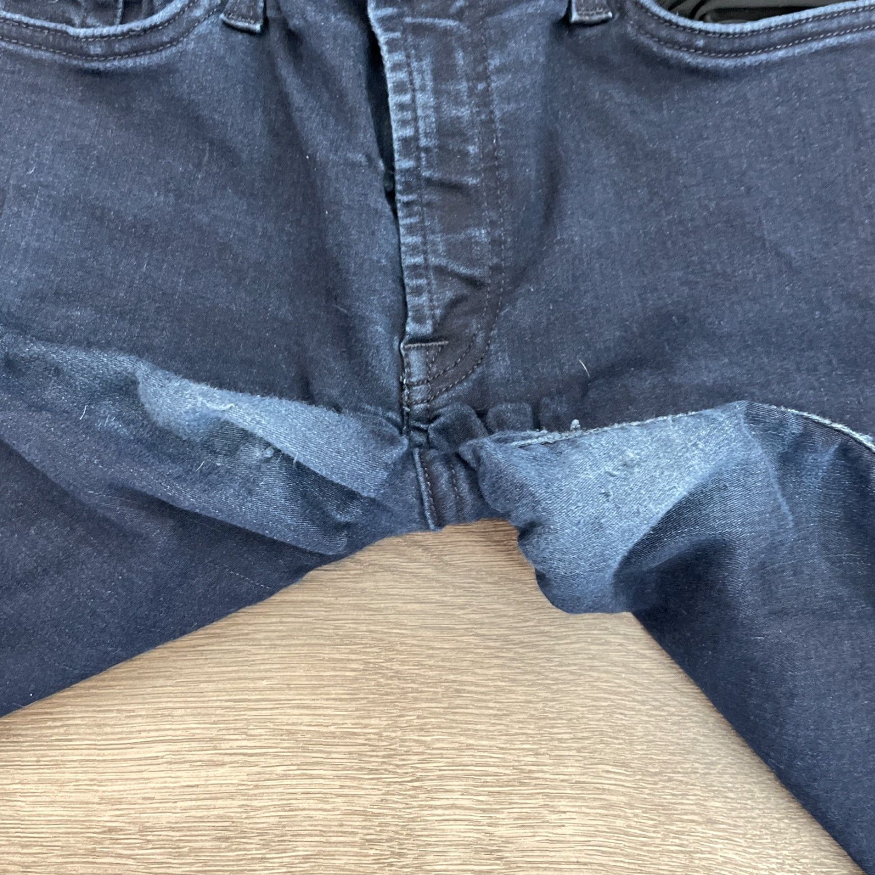 7 For All Mankind 7 For All Mankind Skinny Jeans Women Size 32 Black Dark Wash Size 24" / US 00 / IT 34 - 2 Thumbnail