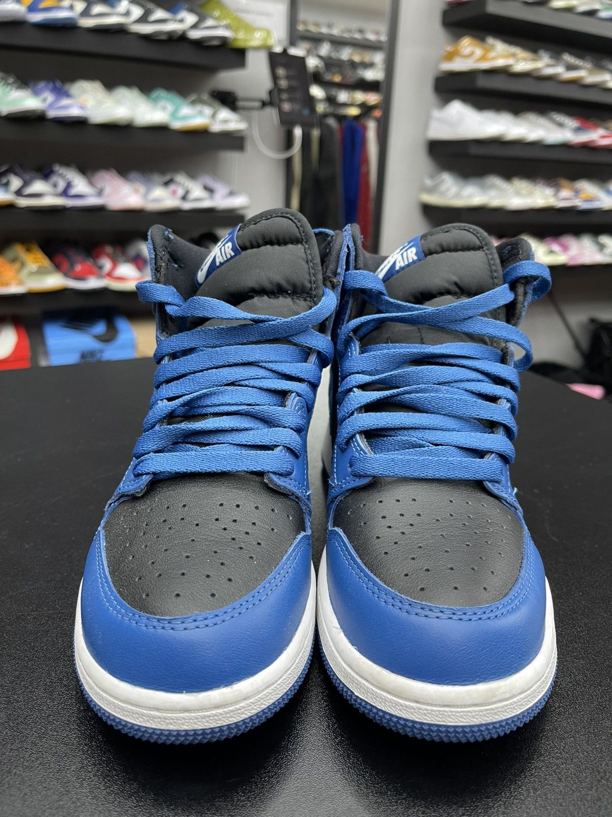 Jordan Brand Size 5y - Jordan 1 High Dark Marina Blue Very Clean Size US 5 / EU 37 - 2 Thumbnail