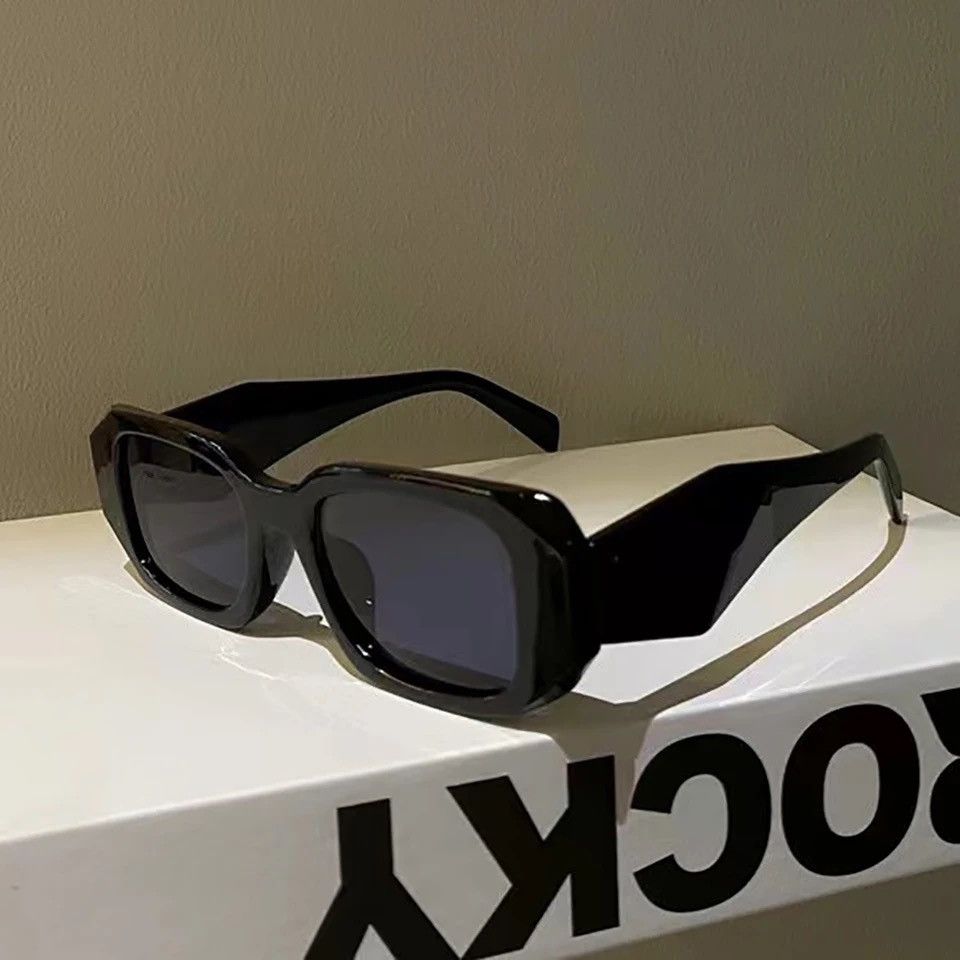 Vintage Sunglasses Vintage Retro y2k Size ONE SIZE - 1 Thumbnail