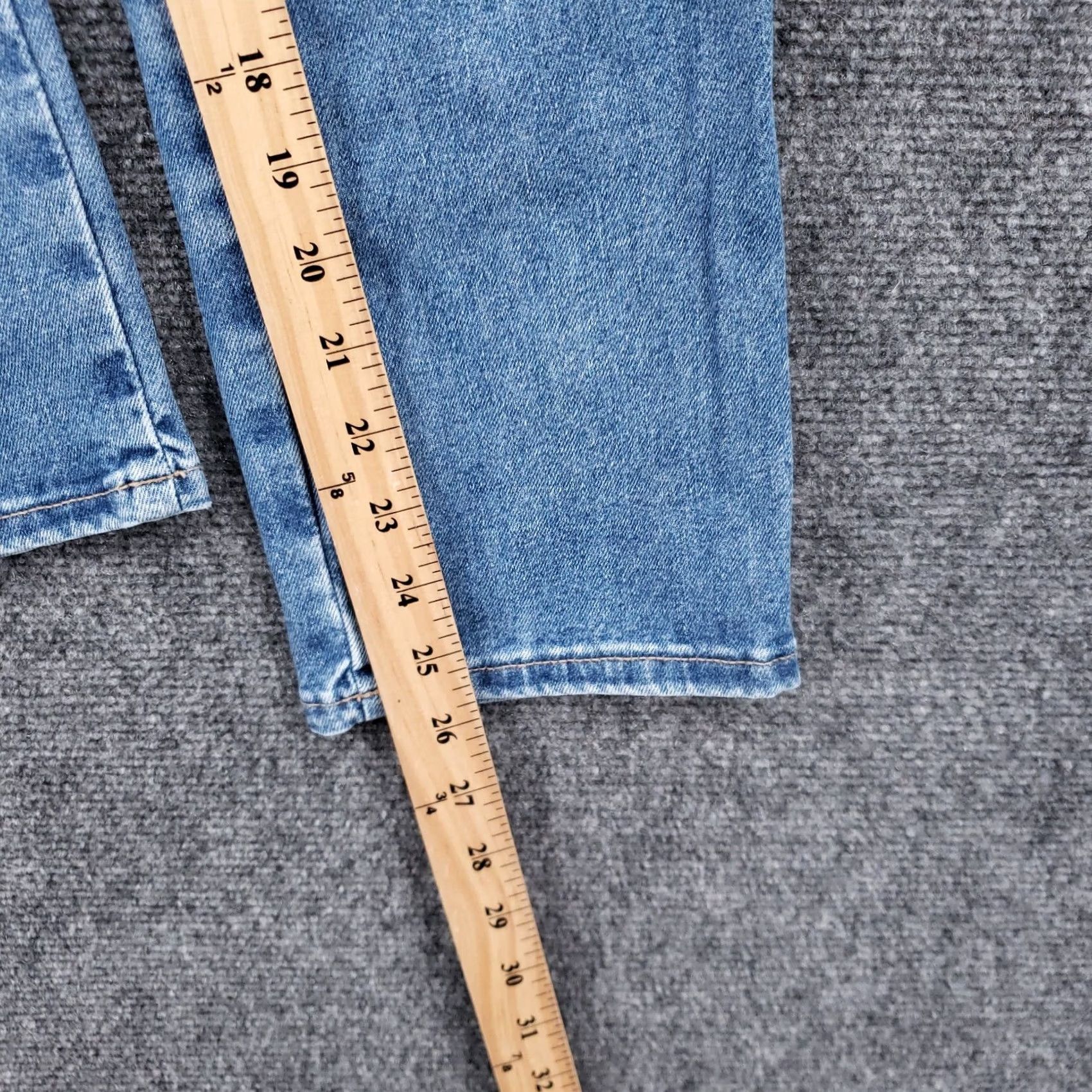 Uniqlo Uniqlo Jeans Womens Blue Mid Rise Straight Leg Slim Fit Stretch Denim Size 23 Kaihara Size 40" / US 18 - 5 Thumbnail