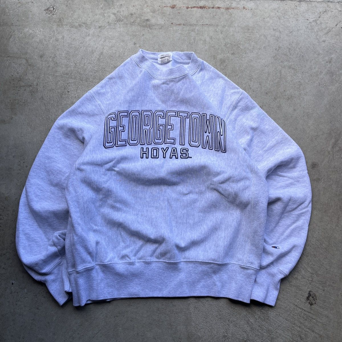 Champion Vintage Y2K Champion Georgetown Reverse Weave Sweatshirt Size US M / EU 48-50 / 2 - 1 Thumbnail